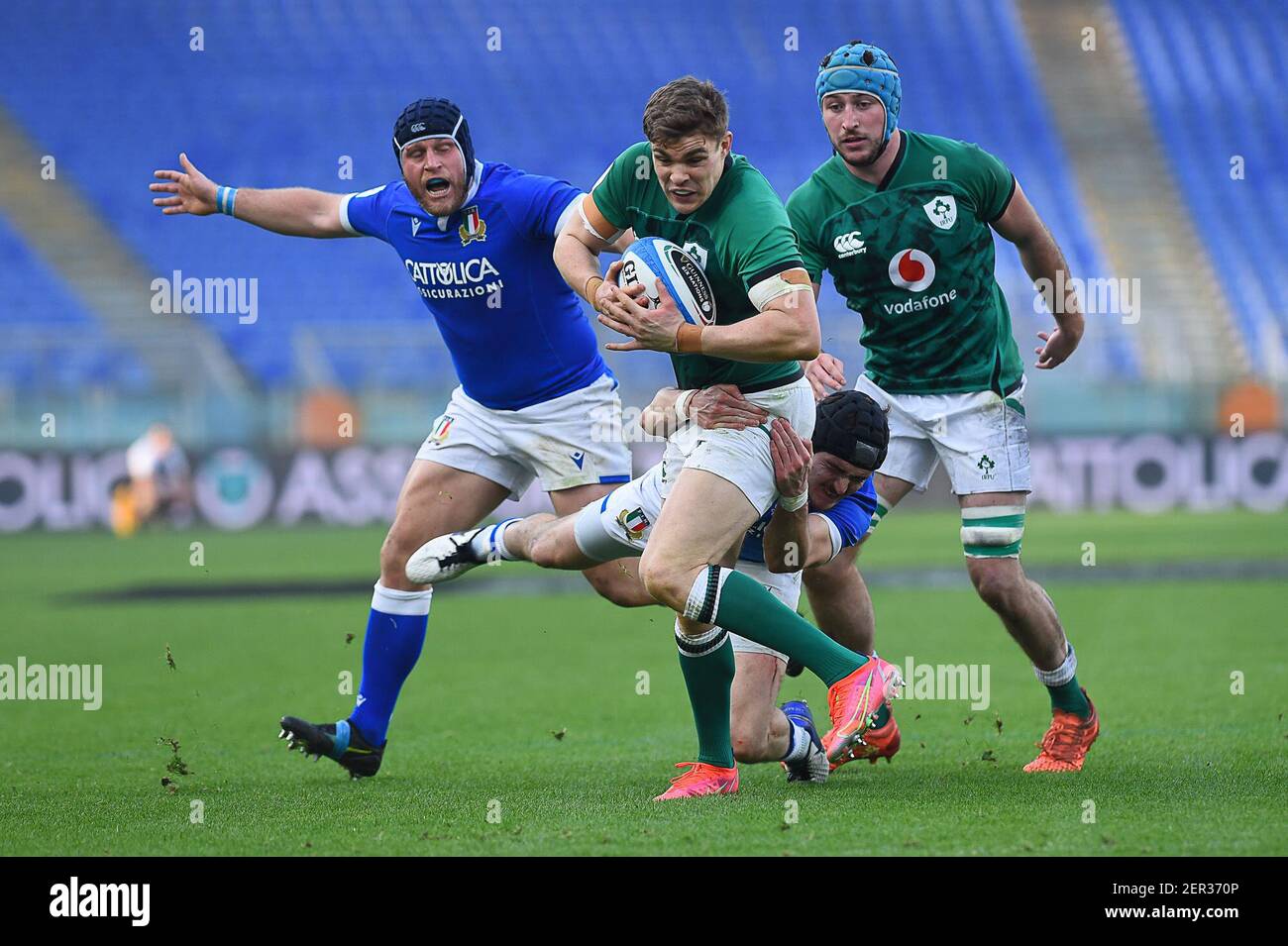 Rom, Italien. Februar 2021, 27th. Jonathan Sexton aus Irland in Aktion während des Guinness Six Nations Rugby Championship-Spiels 2021 zwischen Italien und Irland im Stadio Olimpico in Rom, Italien, am 27. Februar 2021. (Foto Roberto Ramaccia/INA Photo Agency) Quelle: SIPA USA/Alamy Live News Stockfoto