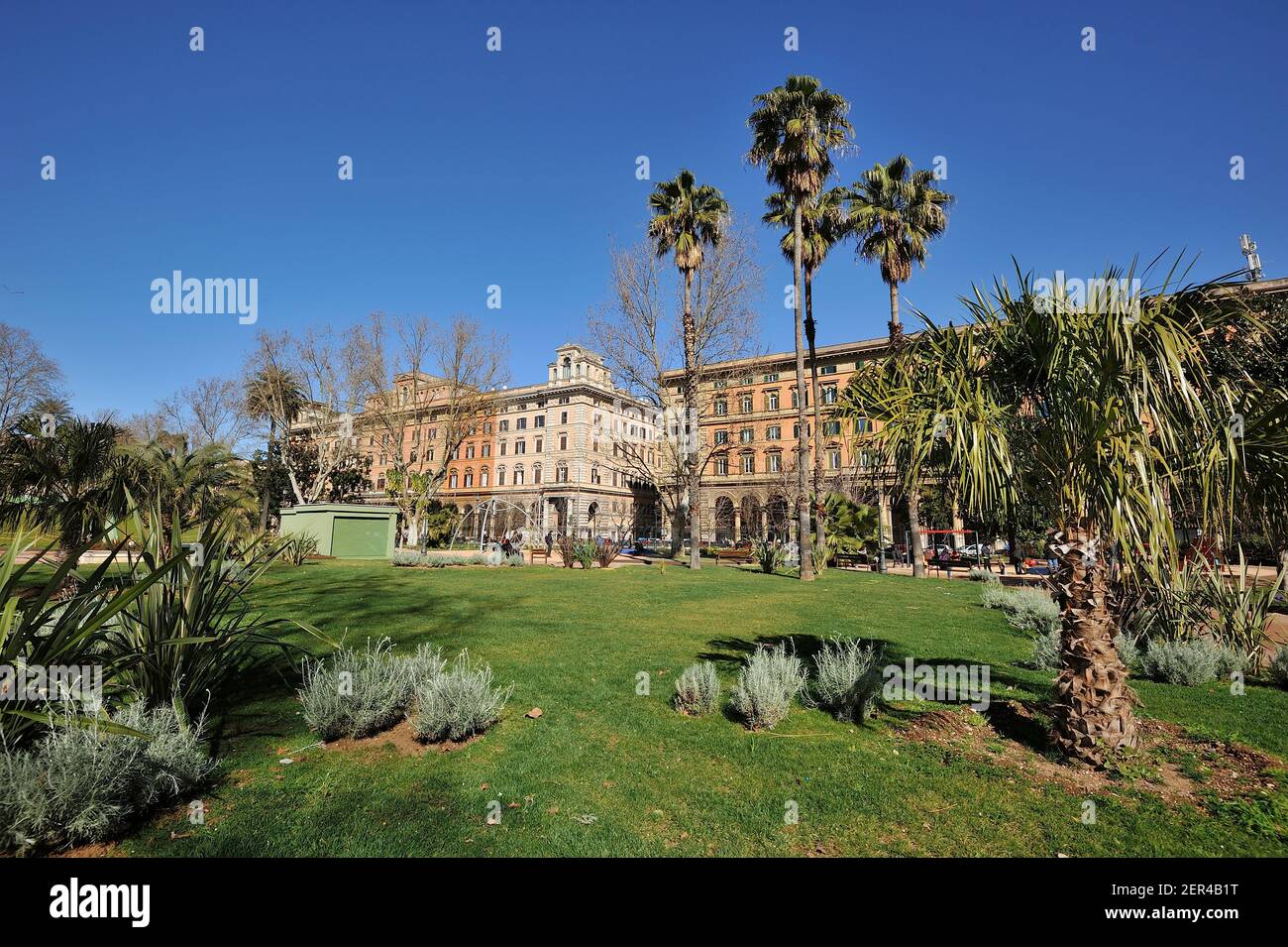 Italien, Rom, Esquiline Hill, Piazza Vittorio Emanuele II, Gärten Stockfoto