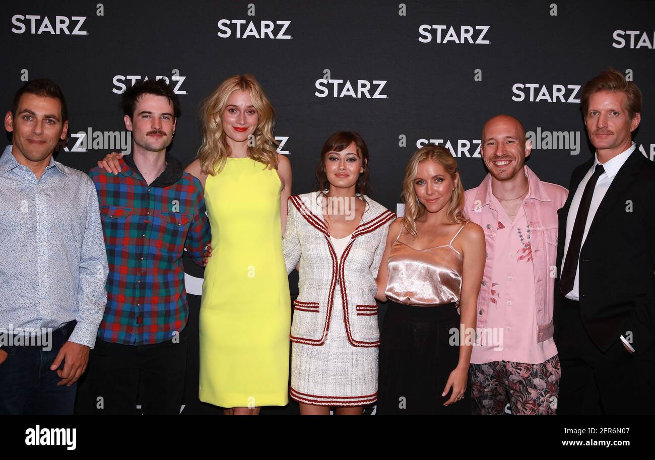 Stuart Zicherman, Tom Sturridge, Caitlin Fitzgerald, Ella Purnell, Stephanie Danler, Daniyar kommt bei der Starz Special Screening von 'Sweetbitter' an, die am 02. Mai 2018 im Jeremy Hotel in West Hollywood, Kalifornien, USA, stattfand. (Foto von Art Garcia/Sipa USA) Stockfoto