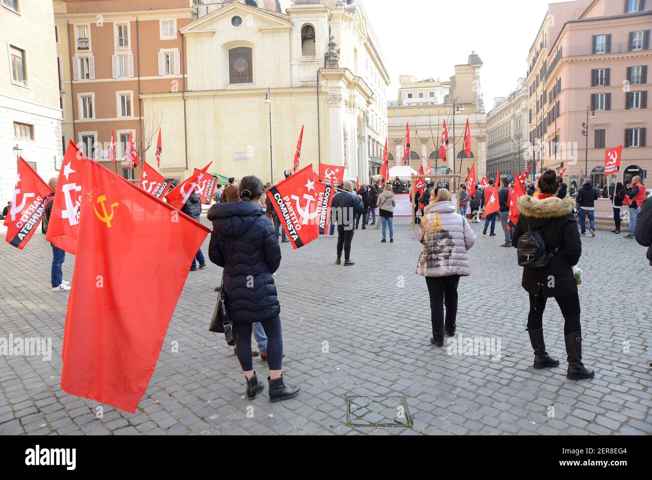Bandiere del partito comunista Fotos und Bildmaterial in hoher