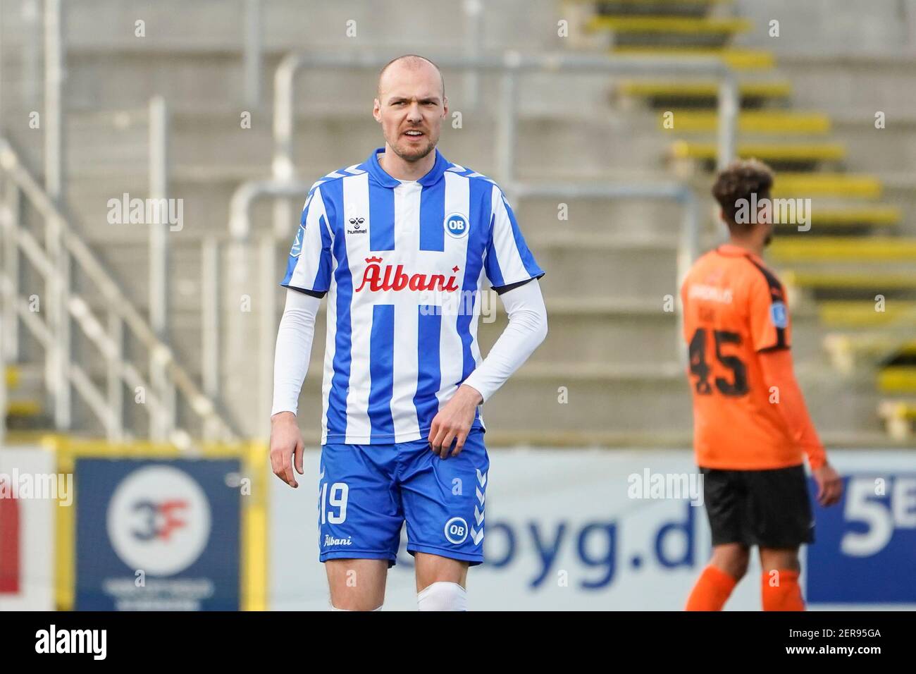 Odense, Dänemark. Februar 2021, 28th. Aron Elis Thrrandarson (19) von ob beim Superliga-Spiel 3F zwischen Odense Boldklub und dem FC Randers im Nature Energy Park in Odense. (Foto Kredit: Gonzales Foto/Alamy Live News Stockfoto