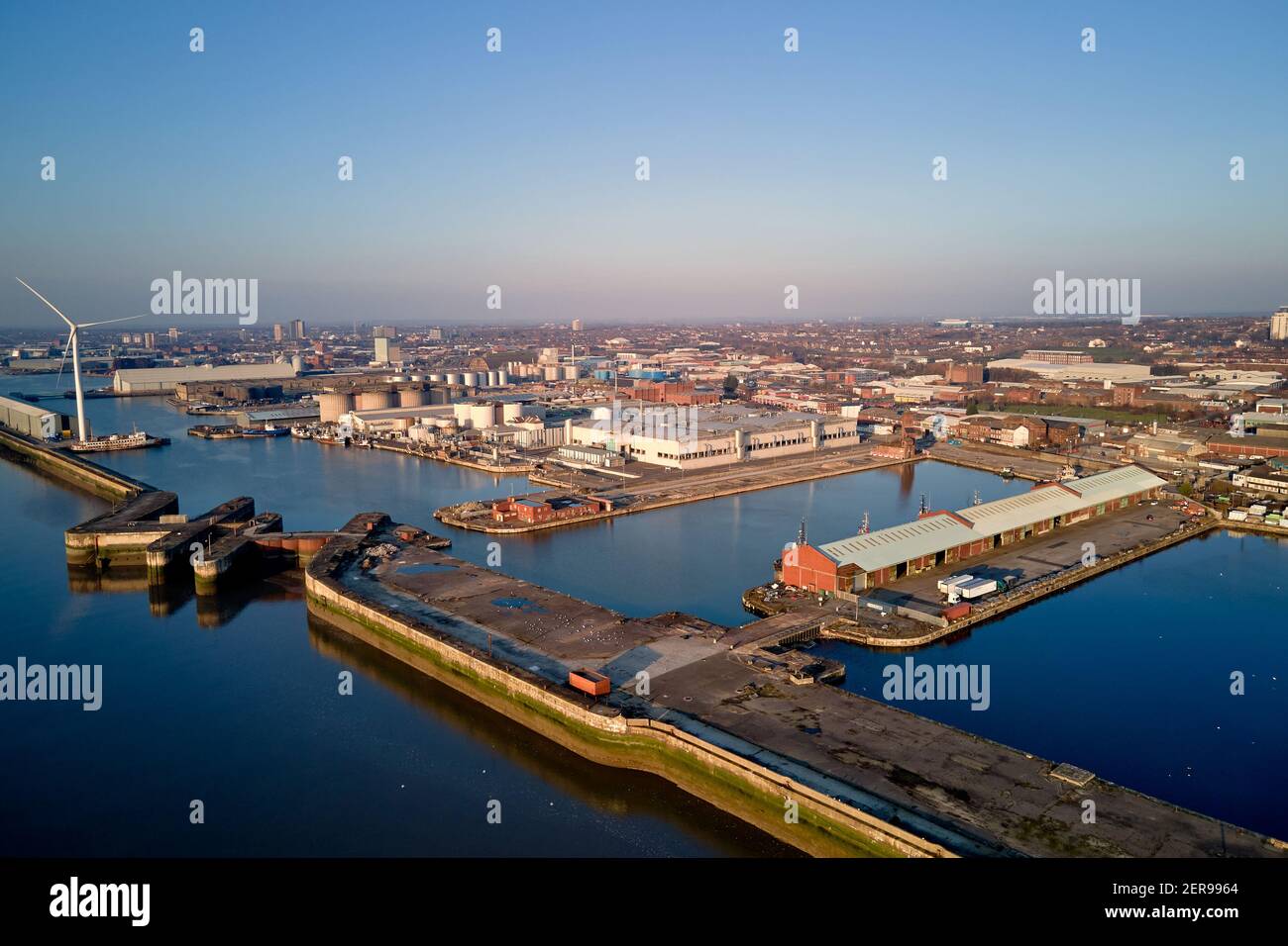 Luftaufnahmen von Bramley Moore Dock, Liverpool. Die Pläne des Everton FC für ein neues Stadion mit 52.000 Sitzplätzen wurden von den Stadträten von Liverpool genehmigt. Stockfoto