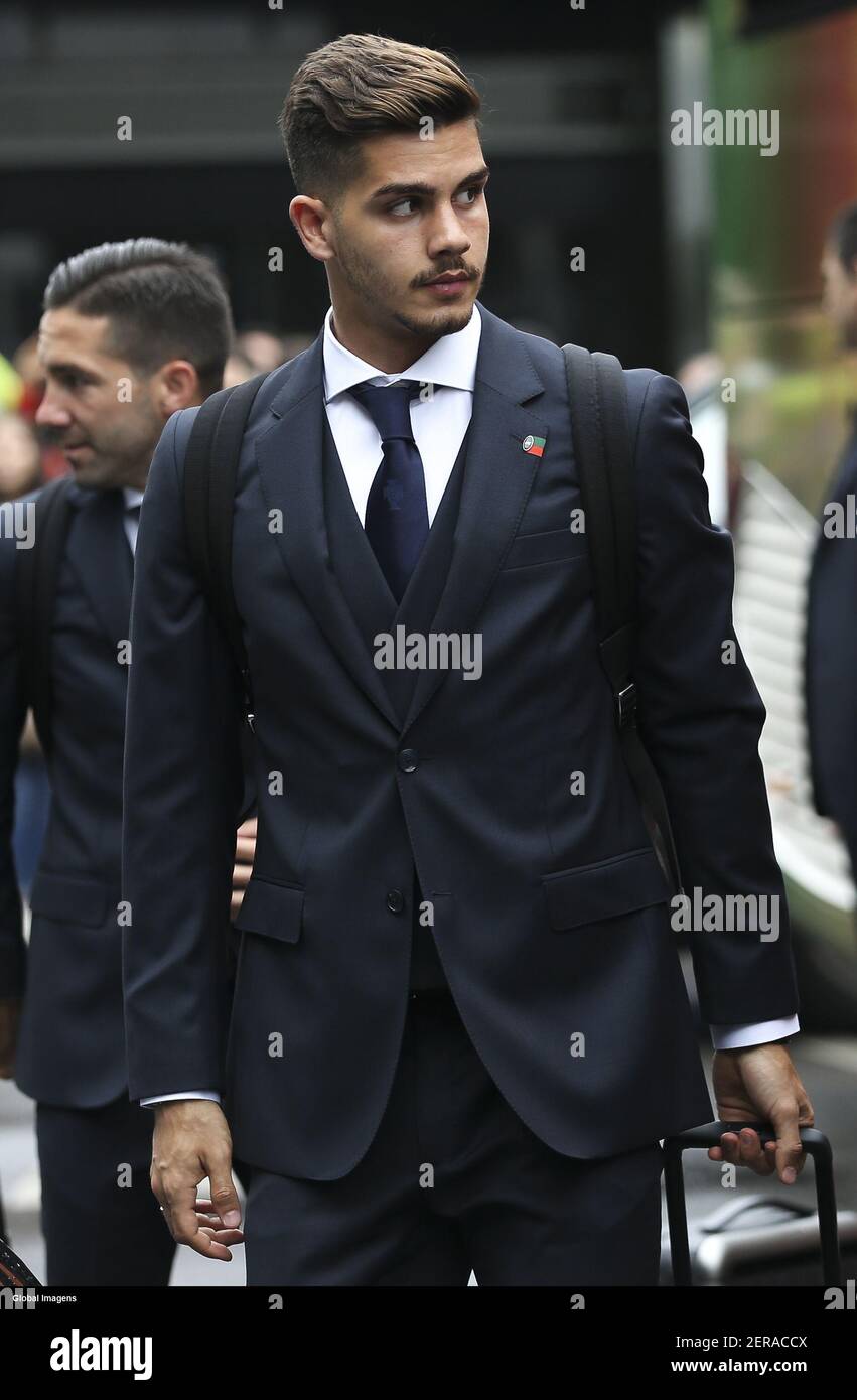 Lisboa 09 06 2018 A Selecao Nacional Aa Partiu Esta Manha Do Aeroporto Humberto Delgado Em Direcao A Russia Onde Ira Disputar O Campeonato Do Mundo De Futebol Andre Silva Pe Amorim Im Global Imagens