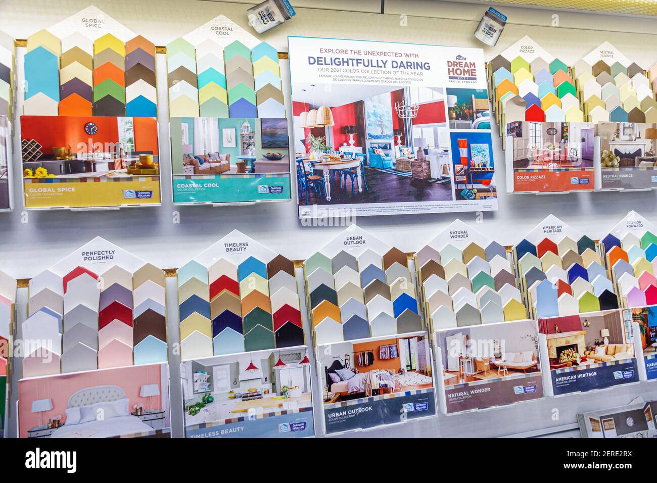 Miami Florida, Hialeah, Lowe's Hardware Big Box Store Geschäft im Inneren, innen, Lackabteilung Beispielfarben Display Verkauf HGTV Sherwin Stockfoto