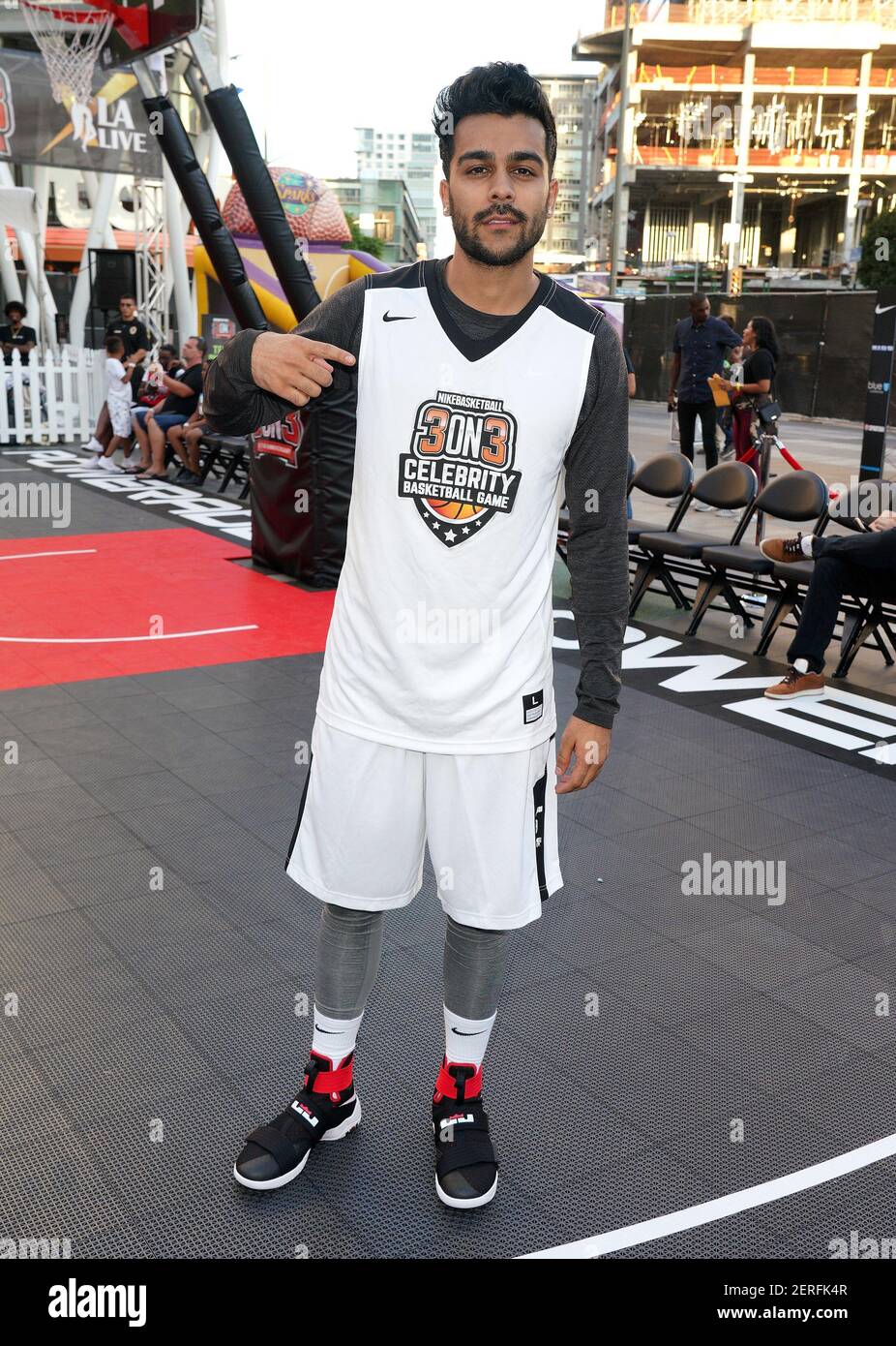 Adam W beim jahrlichen Nike Basketball 3on3 Turnier 10th in L.A. Live s Microsoft Square am 03. August 2018 in Los Angeles CA USA Foto JC Olivera Sipa USA Stockfotografie Alamy