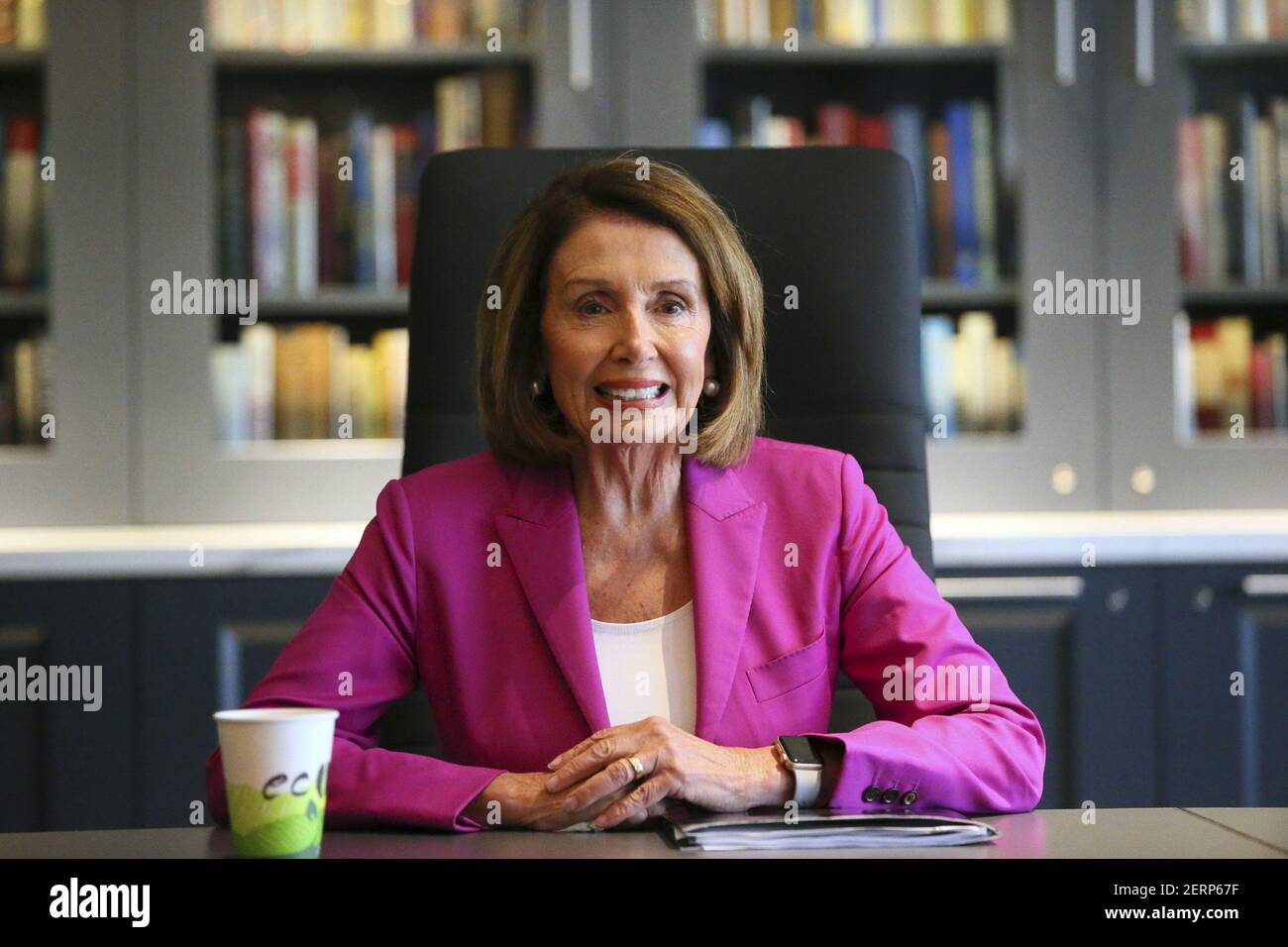 Minderheitsführerin Nancy Pelosi spricht mit dem Chicago Tribune Editorial Board am Dienstag, den 14. August 2018 in Chicago, Ill. (Foto: Stacey Wescott/Chicago Tribune/TNS/Sipa USA) Stockfoto