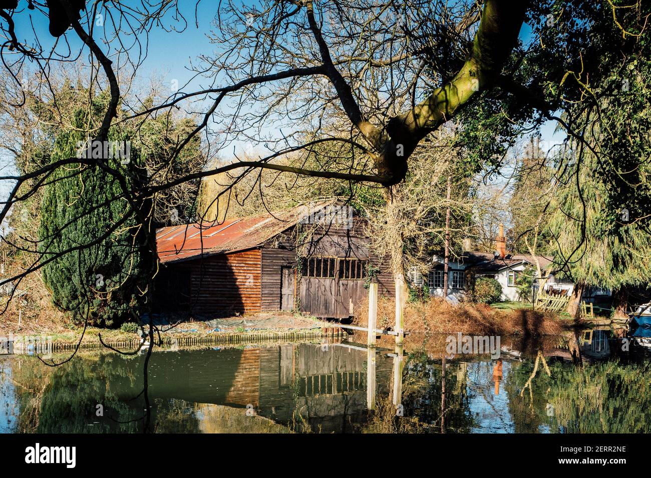 Maidenhead, Berkshire, Großbritannien, Freitag, 26/02/2021, Peter Freebody's, Werkstatt und Bootsreparatur von Redundent, allgemeine Ansicht, Boulters Lock Stockfoto