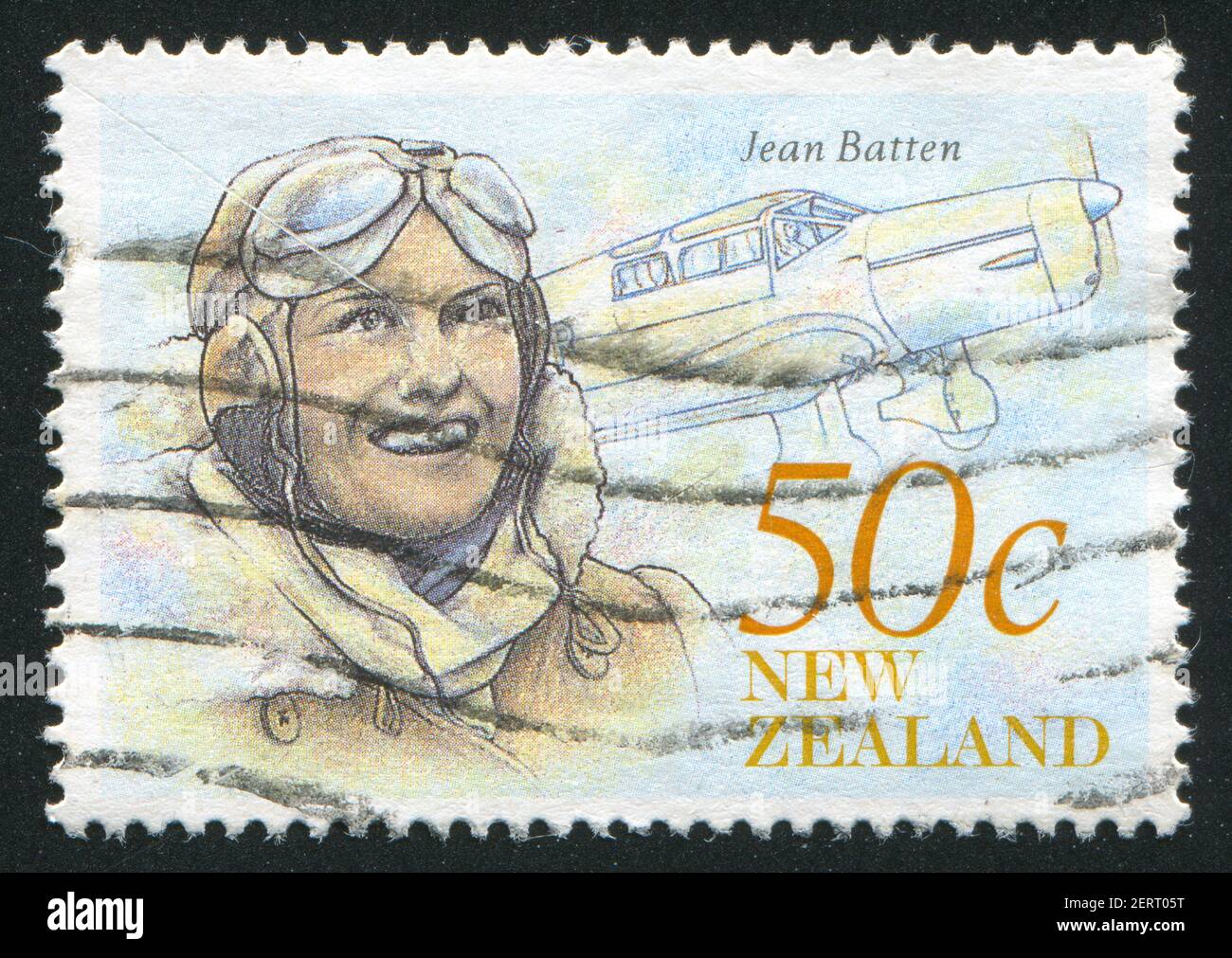 NEUSEELAND - UM 1990: Briefmarke gedruckt von Neuseeland, zeigt den Achiever, Jean Batten, Flieger, um 1990 Stockfoto