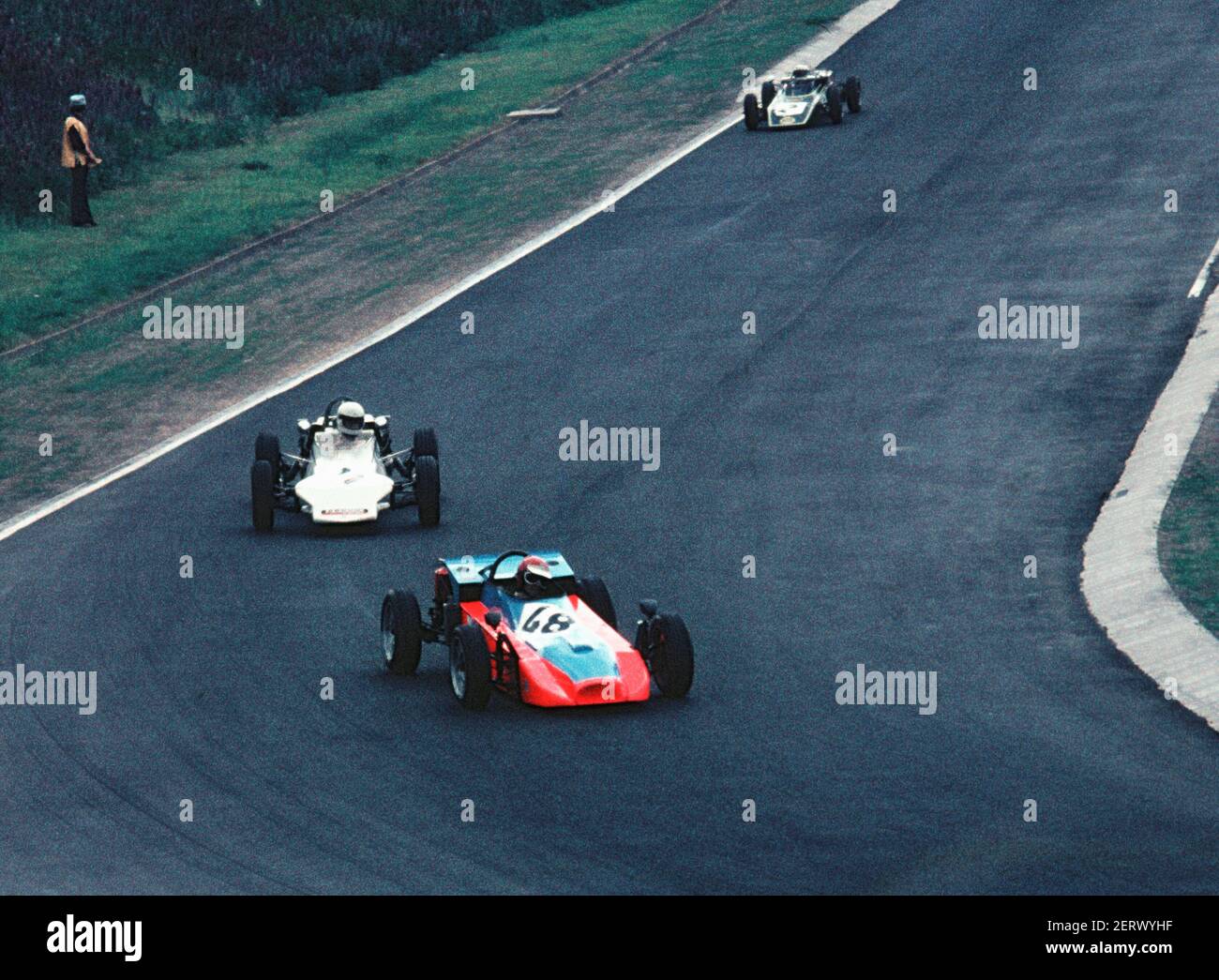 Eine Gruppe von offenen einsitzigen Formel Vee Rennwagen auf dem Nürburgring in der Eifel 1970s Stockfoto