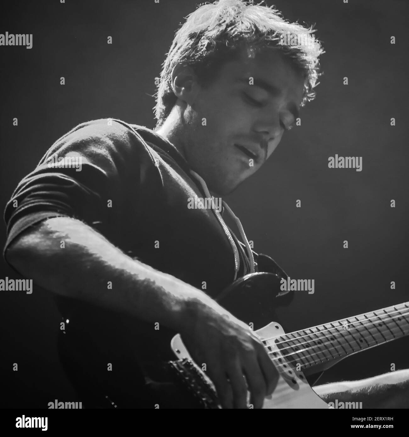 AVI Buffalo live auf der Bühne in der Islington Assembly Hall Stockfoto