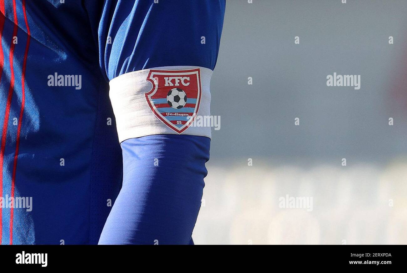 firo: 28.02.2021 Fußball: Fußball: 3rd Bundesliga-Saison 2020/21 KFC Uerdingen Krefeld - MSV Duisburg KFC Kapital§nsbinde, Logo Verwendung weltweit Stockfoto
