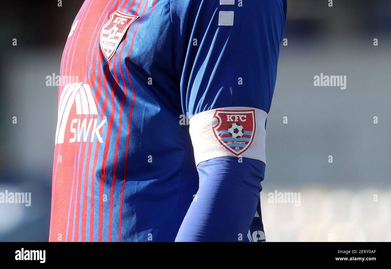 Lotte, Deutschland. 28th Feb, 2021. firo: 28.02.2021 Fußball: Fußball: 3rd Bundesliga-Saison 2020/21 KFC Uerdingen Krefeld - MSV Duisburg KFC Kapital§nsbinde, Logo Quelle: dpa/Alamy Live News Stockfoto