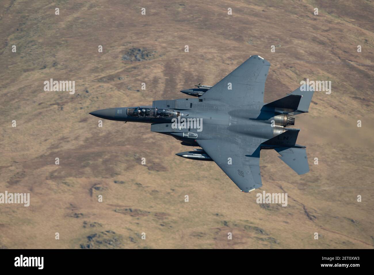 Thirlmere Reservoir, in der Nähe von Keswick, The Lake District, Cumbria, Großbritannien. März 2021, 1st. Keswick, Großbritannien. März 2021, 01st. US Airforce McDonnell Douglas F-15 Eagle in Keswick, Großbritannien am 3/1/2021. (Foto von Richard Long/News Images/Sipa USA) Quelle: SIPA USA/Alamy Live News Quelle: SIPA USA/Alamy Live News Stockfoto