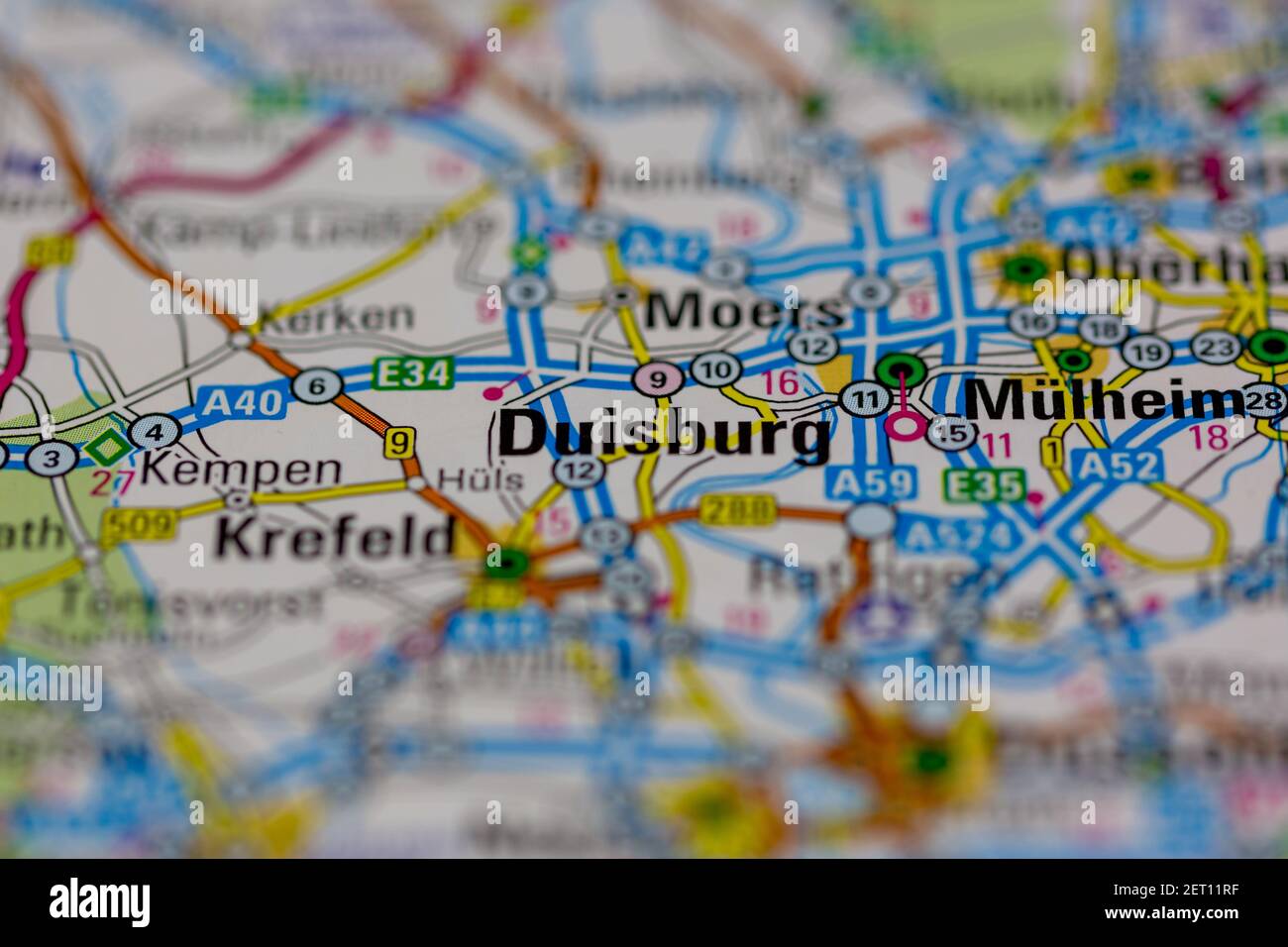 Duisburg wird auf einer Straßenkarte oder Geografie-Karte angezeigt Stockfoto