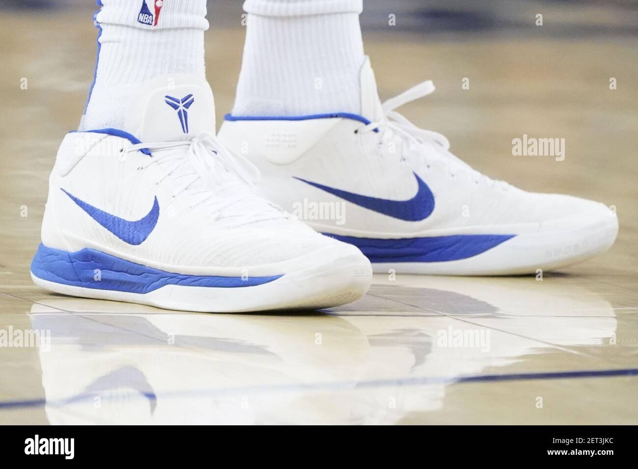 26. November 2018; Oakland, CA, USA; Detailansicht der Nike Schuhe, die von  Orlando Magic Guard Terrence Ross (31) im dritten Quartal gegen die Golden  State Warriors in der Oracle Arena getragen wurden.