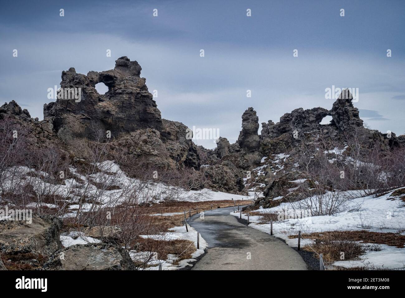 Lava Aufschlüsse bei Dimmuborgir, in der Nähe von Mývatn im Norden von Island. Stockfoto