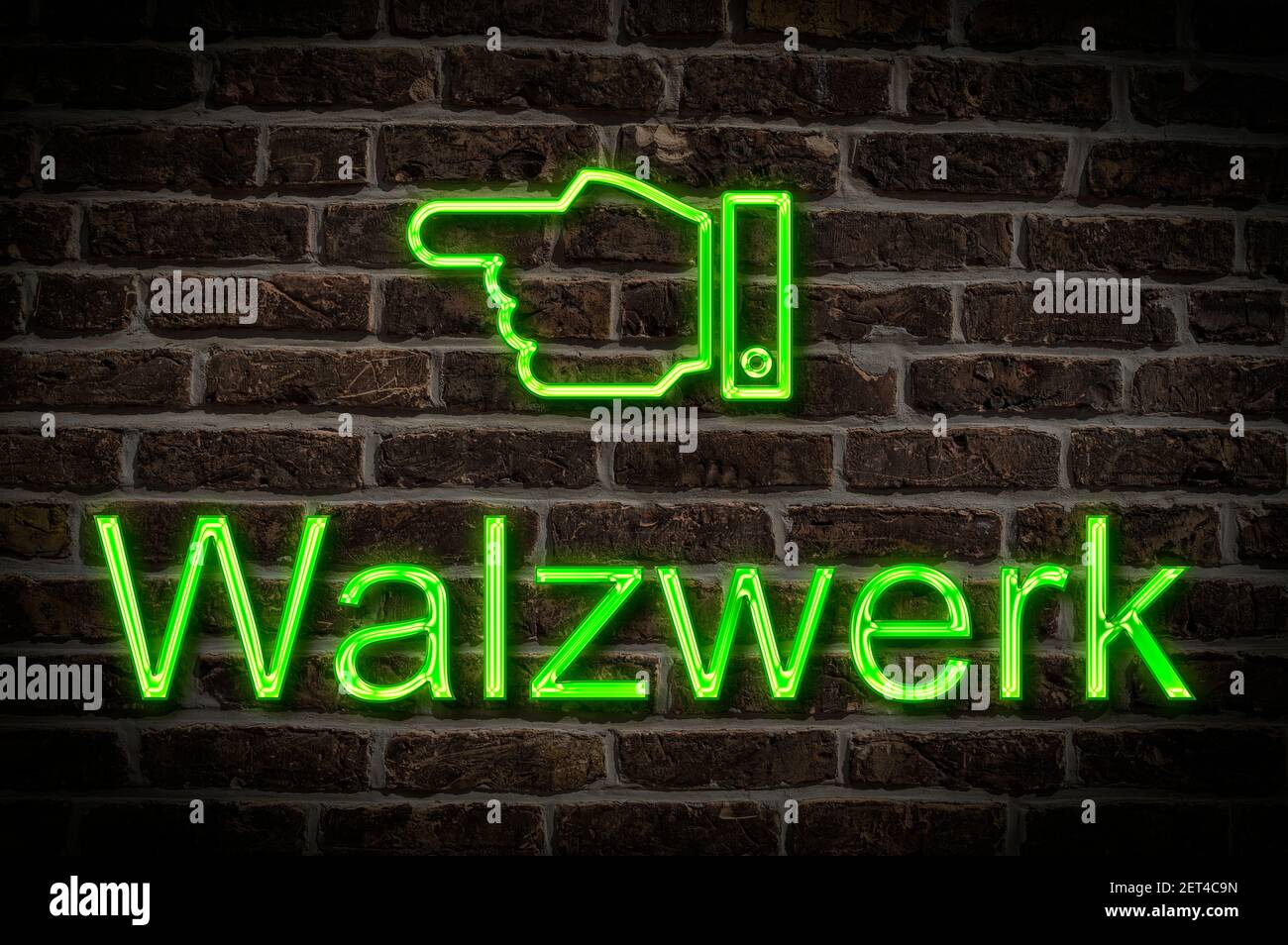 Detailfoto eines Neonschildes an einer Wand mit Die Inschrift Walzwerk Stockfoto