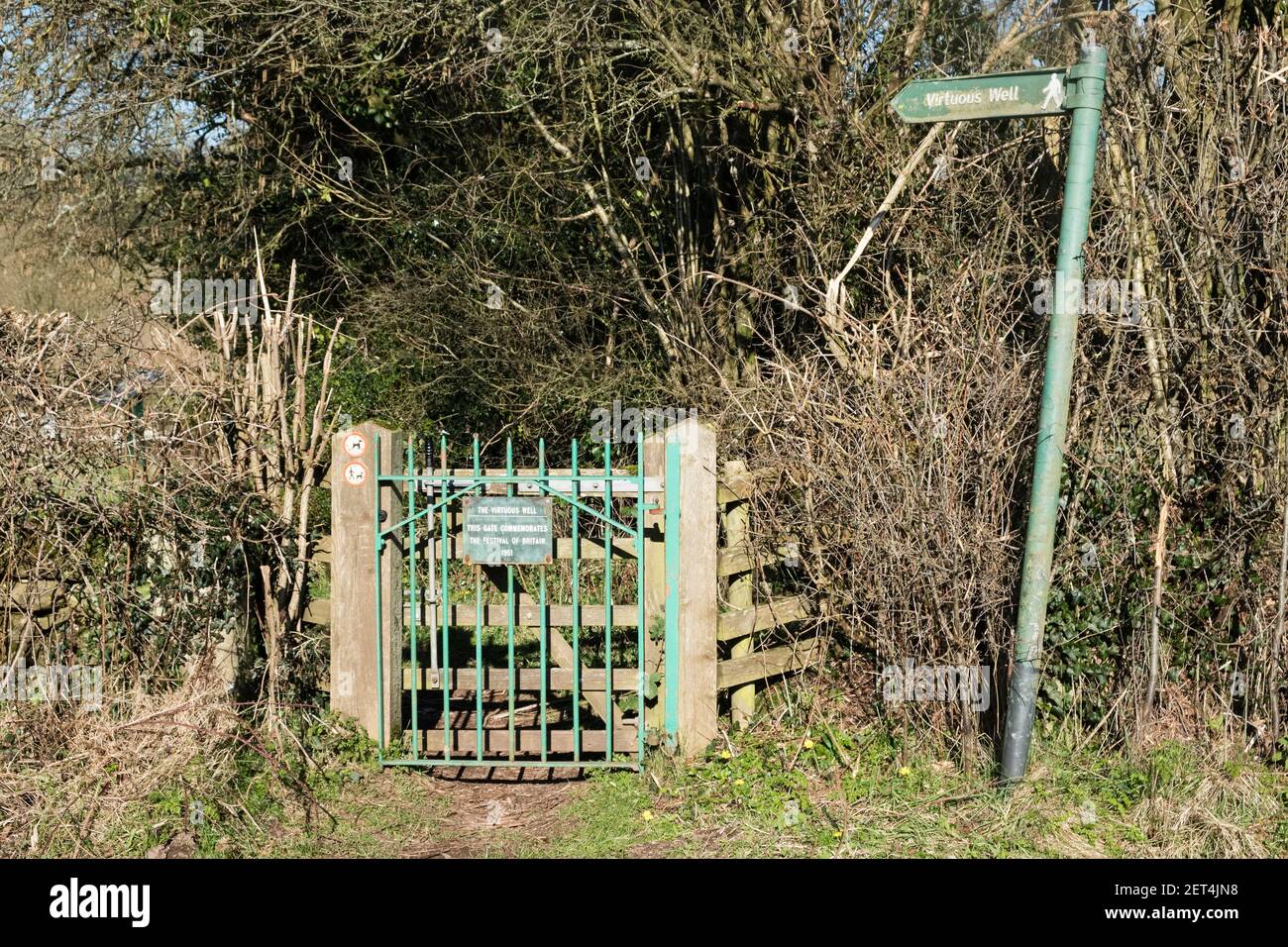 Der tugendhafte Brunnen oder St. Anne's Well, Trellech, Monmouthshire, Wales, Großbritannien, Ein heilender Brunnen, der für Augeninfektionen und „Frauenprobleme“ gut ist Stockfoto Der tugendhafte Brunnen oder St. Anne's Well, Trellech, Monmouthshire, Wales, Großbritannien, Ein heilender Brunnen, der für Augeninfektionen und „Frauenprobleme“ gut ist Stockfoto