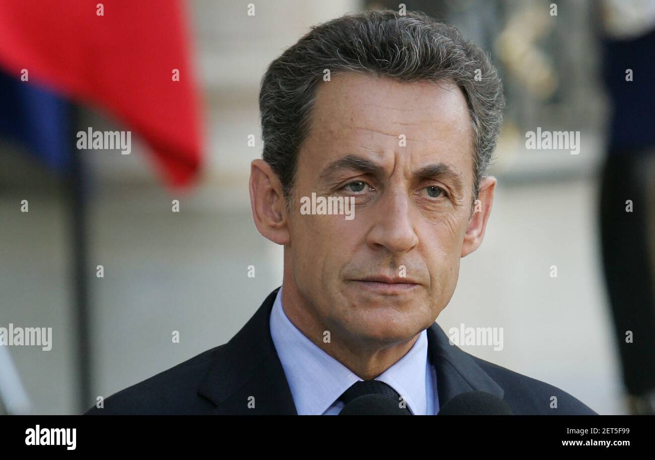 Paris, Frankreich. März 2021, 01st. File Photo vom 30. September 2011 zeigt den damaligen französischen Präsidenten Nicolas Sarkozy im Elysee Palast in Paris, Frankreich. Ein französisches Gericht verurteilte den ehemaligen Korruptionsvorsteher am Montag, den 1st. März 2021 und verurteilte ihn zu 3 Jahren Gefängnis, setzte aber 2 Jahre Haft aus. Foto von Eco Clement/UPI Kredit: UPI/Alamy Live Nachrichten Stockfoto