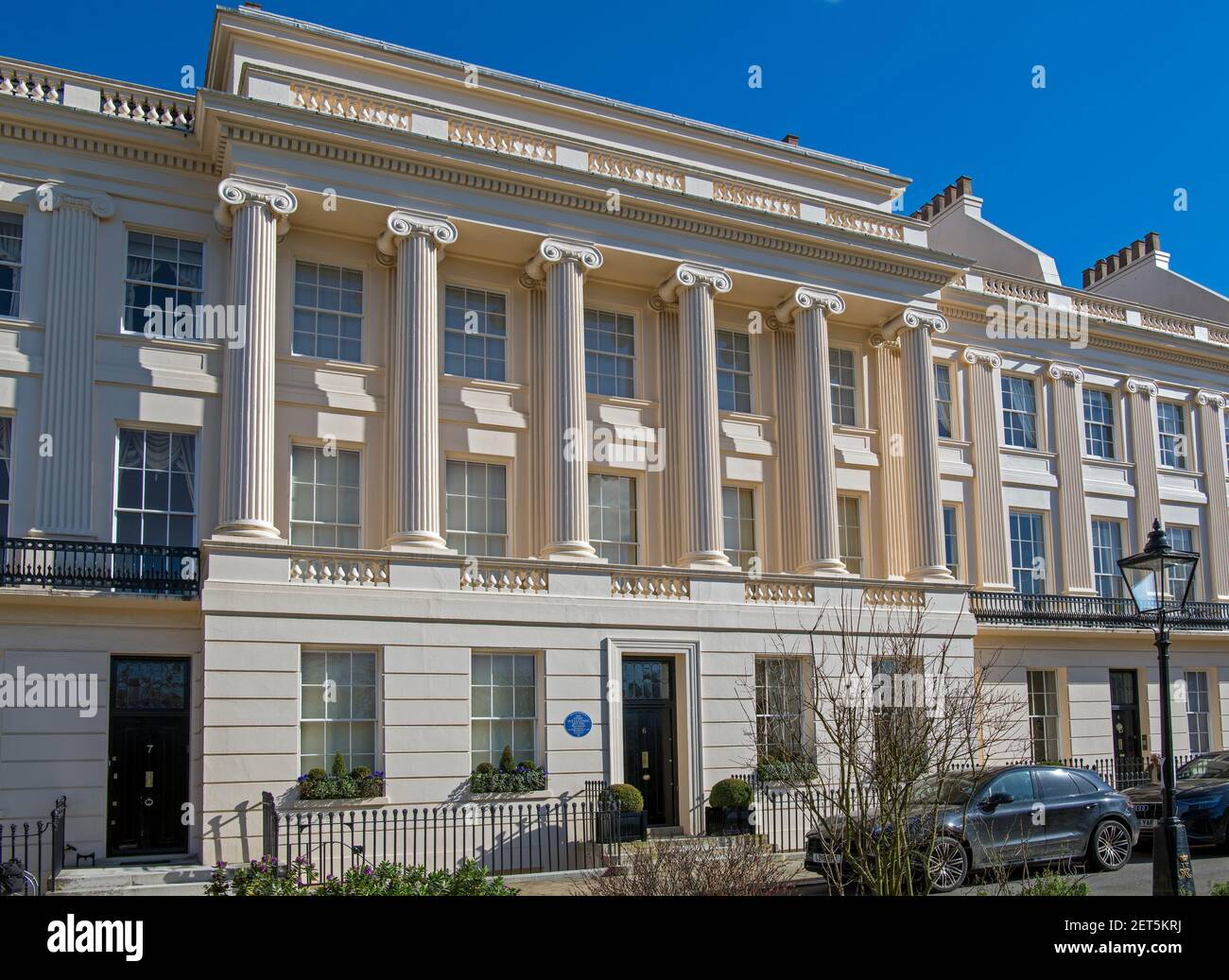 Nr. 6 Gloucester Gate, wo Sir Henry Wellcome lebte Regenten Park London England Stockfoto