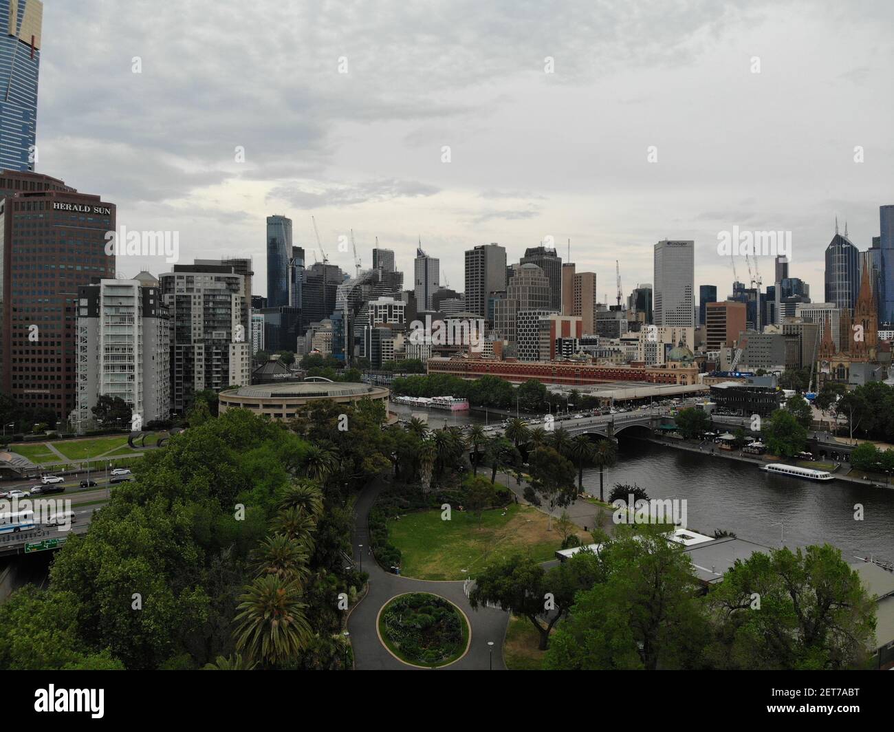 Drohnenbild der Innenstadt von Melbourne Stockfoto