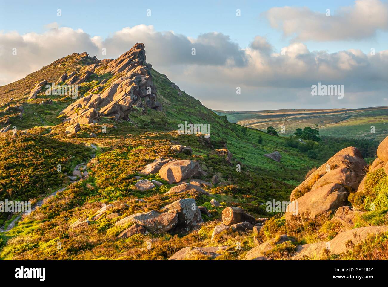 Ramshaw Rocks in der Nähe der Roaches Rock Formation, Peak District, Staffordshire, England bei Sonnenuntergang. Stockfoto