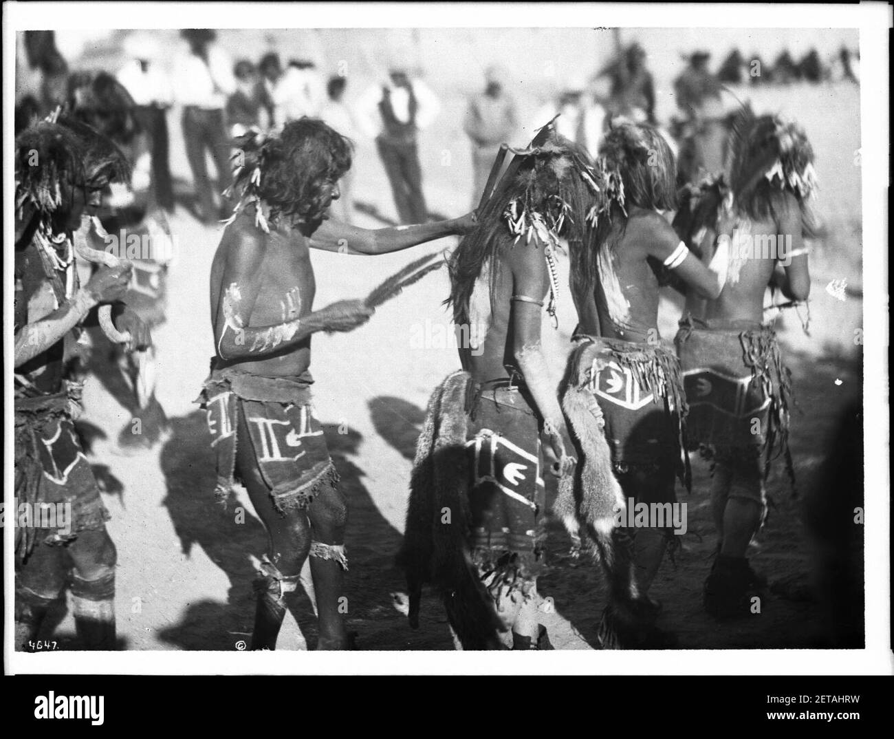 Durchführung von Hopi Snake Dance am Pueblo von Oraibi, Arizona, ca.1896 Stockfoto