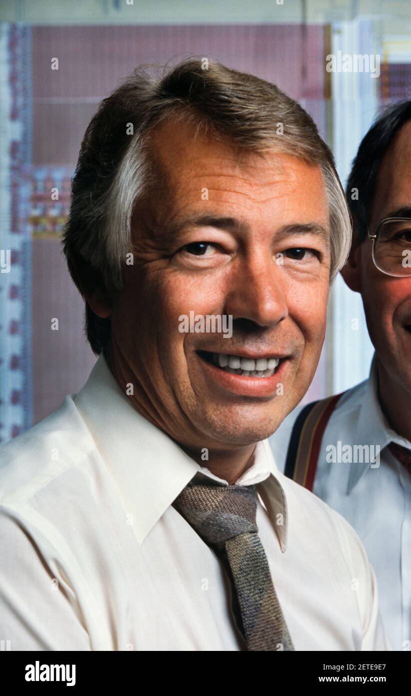 Mike Markkula (Armas Clifford Markkula Jr.) fotografiert 1988 im Silicon Valley, Kalifornien. Markkula war ein Elektroingenieur, Geschäftsmann und Investor, der Steve Jobs und Steve Wozniak vorgestellt wurde, als Jobs und Wozniak Finanzierung benötigten, um den Apple II Personal Computer herzustellen. Stockfoto