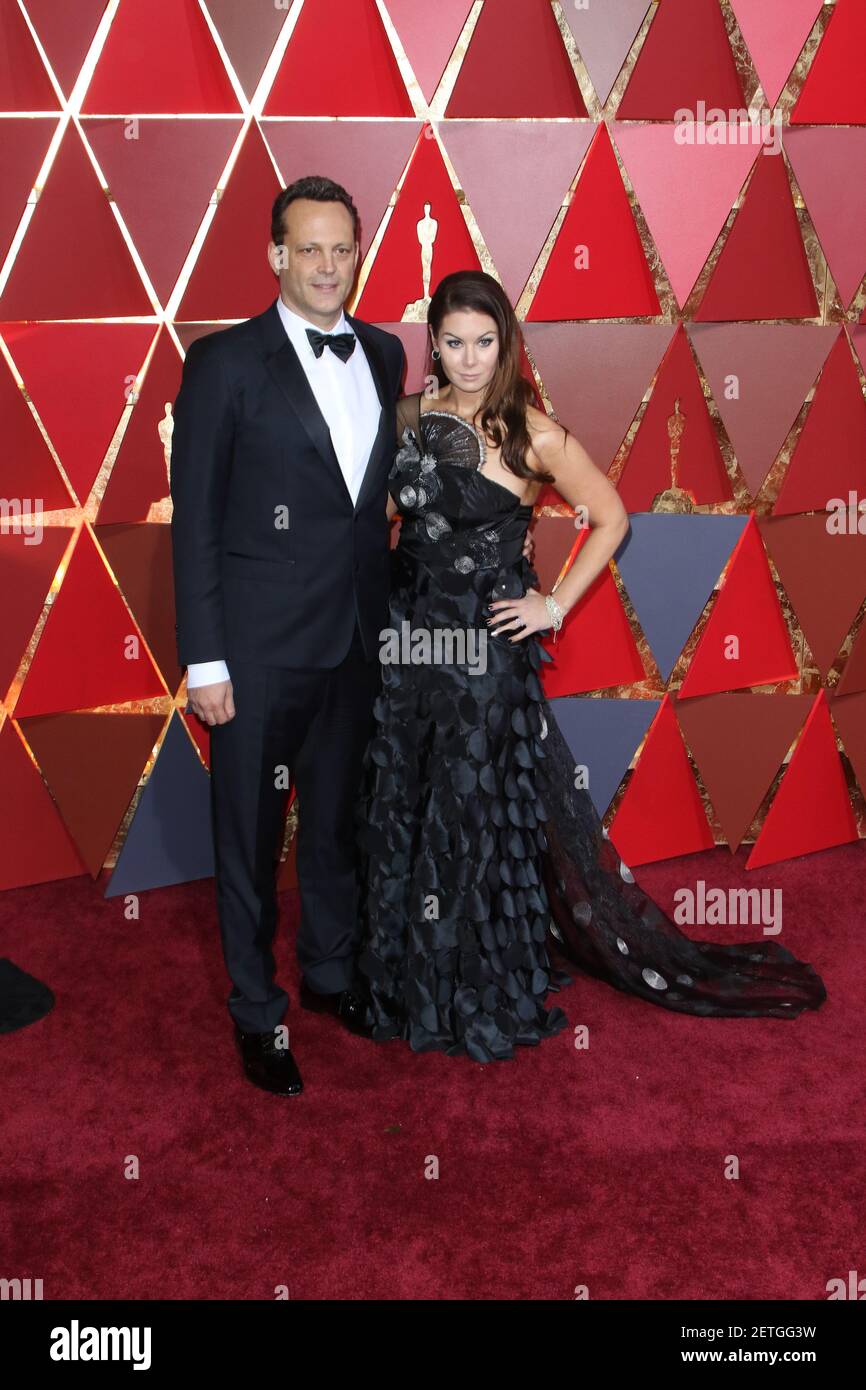 Vince Vaughn und Kyla Weber beim Spaziergang auf dem roten Teppich während der Academy Awards Zeremonie 89th, die von der Academy of Motion Picture Arts and Sciences am 26. Februar 2017 im Dolby Theater in Hollywood, Kalifornien, verliehen wurde. (Foto von JC Olivera) *** Bitte nutzen Sie die Gutschrift aus dem Kreditfeld *** Stockfoto