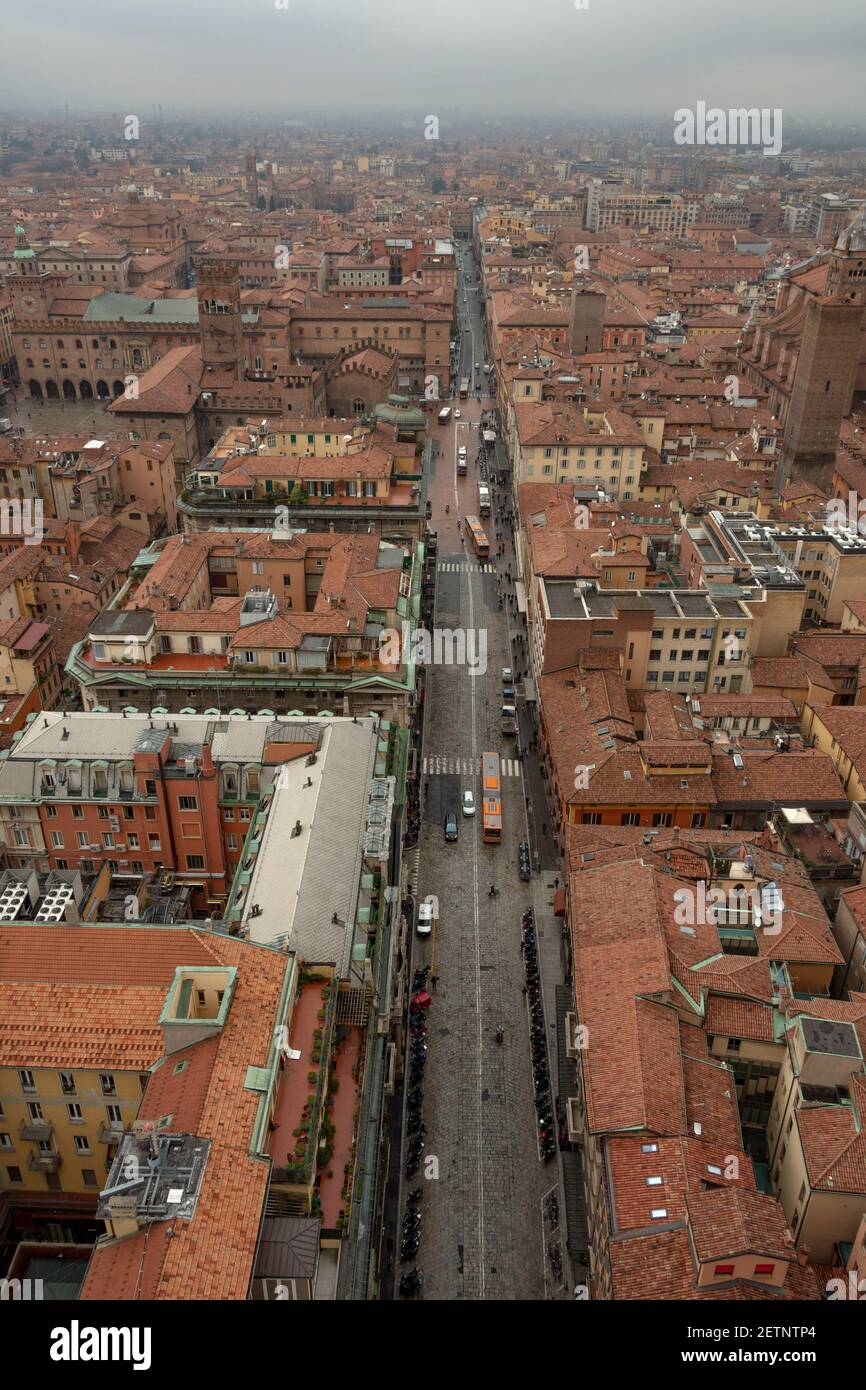 Bologna, Italien. Blick von den zwei Türmen Stockfoto