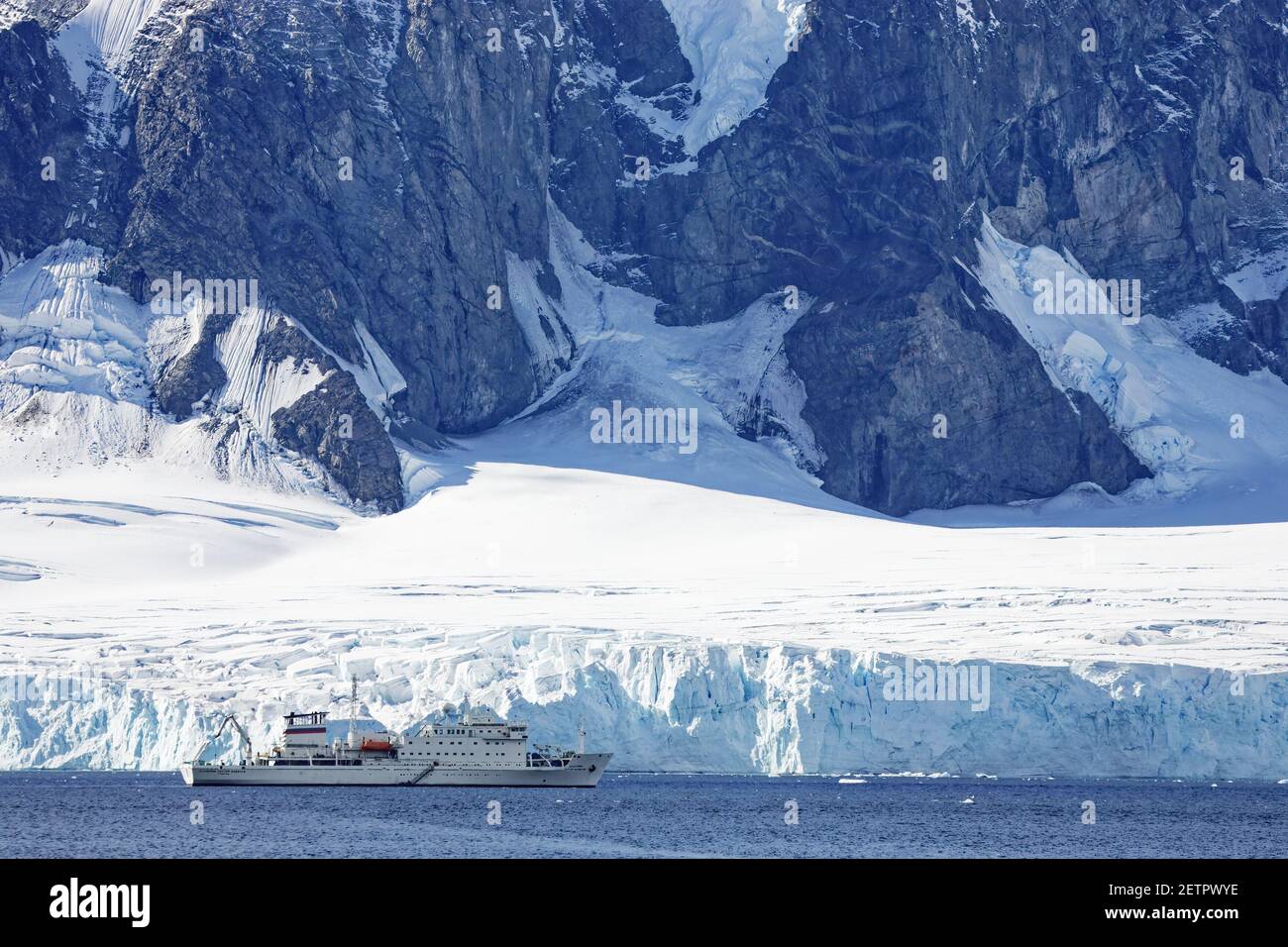 Akademischer Vavilov-SchiffRonge Island Antarktische Halbinsel LA002301 Stockfoto