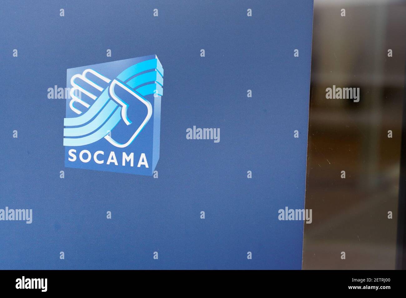 Bordeaux , Aquitaine / Frankreich - 11 01 2020 : Socama Zeichen Text und Logo vor Bank Agentur Genossenschaft Büro Stockfoto