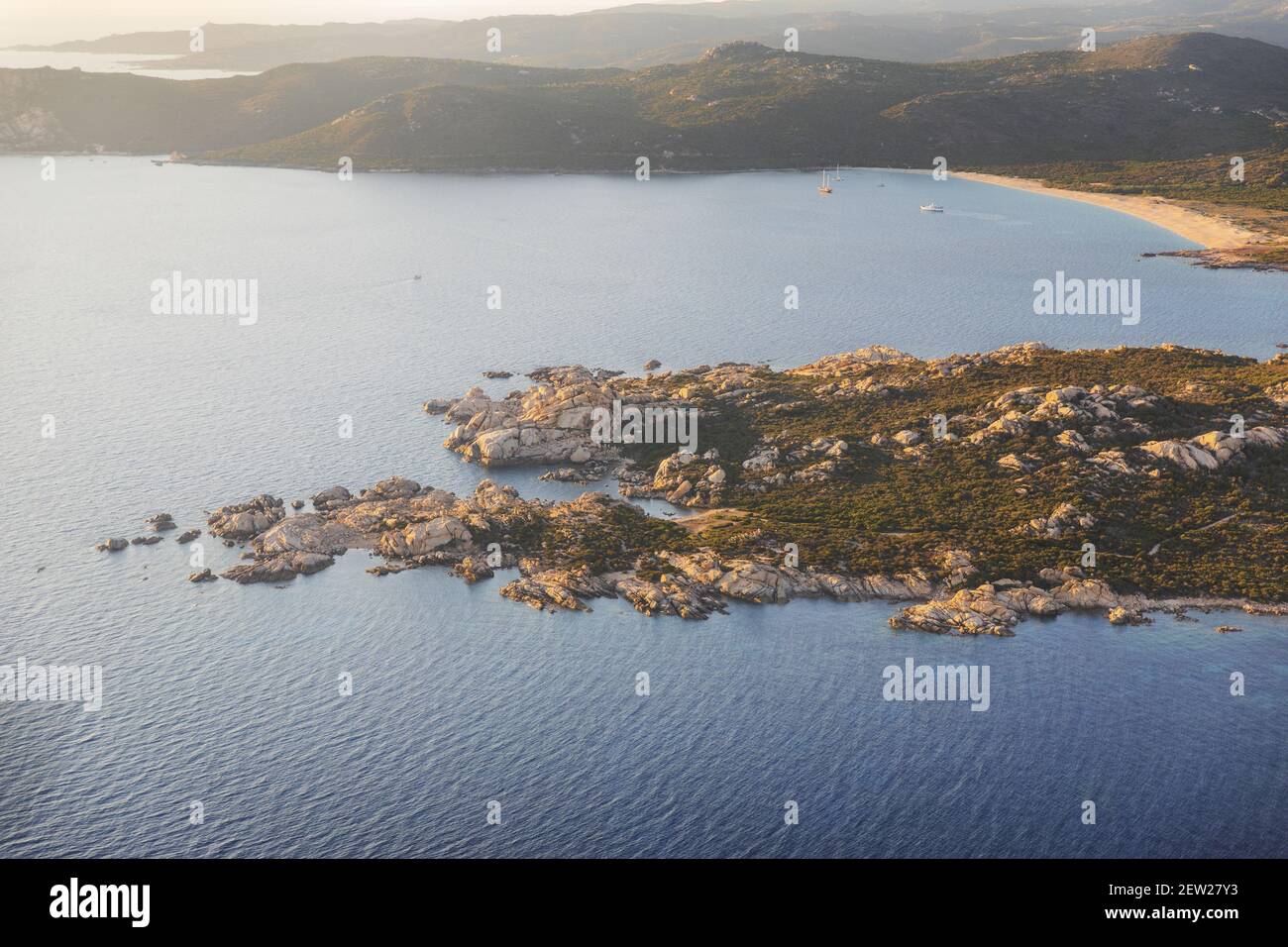 Frankreich, Corse-du-Sud (2A), Pointe de Murtoli (Luftaufnahme) Stockfoto