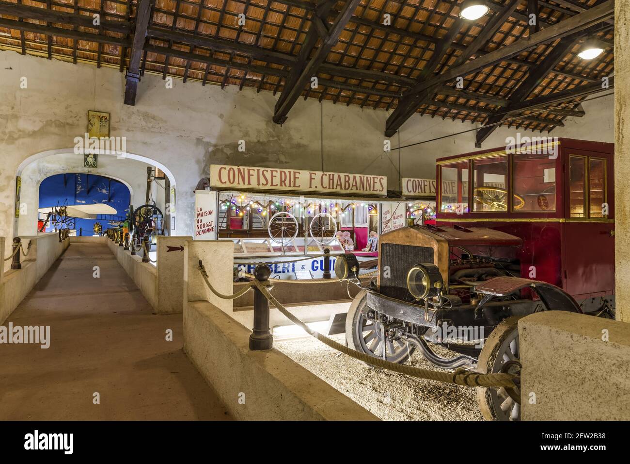 Frankreich, Indre et Loire, Loiretal das Maurice Dufresne Museum, das von der UNESCO zum Weltkulturerbe erklärt wurde, beherbergt eine beeindruckende Sammlung von Fahrzeugen, Maschinen und ungewöhnlichen Objekten, die von einem Metallretter jahrzehntelang vor der Zerstörung bewahrt wurden Stockfoto