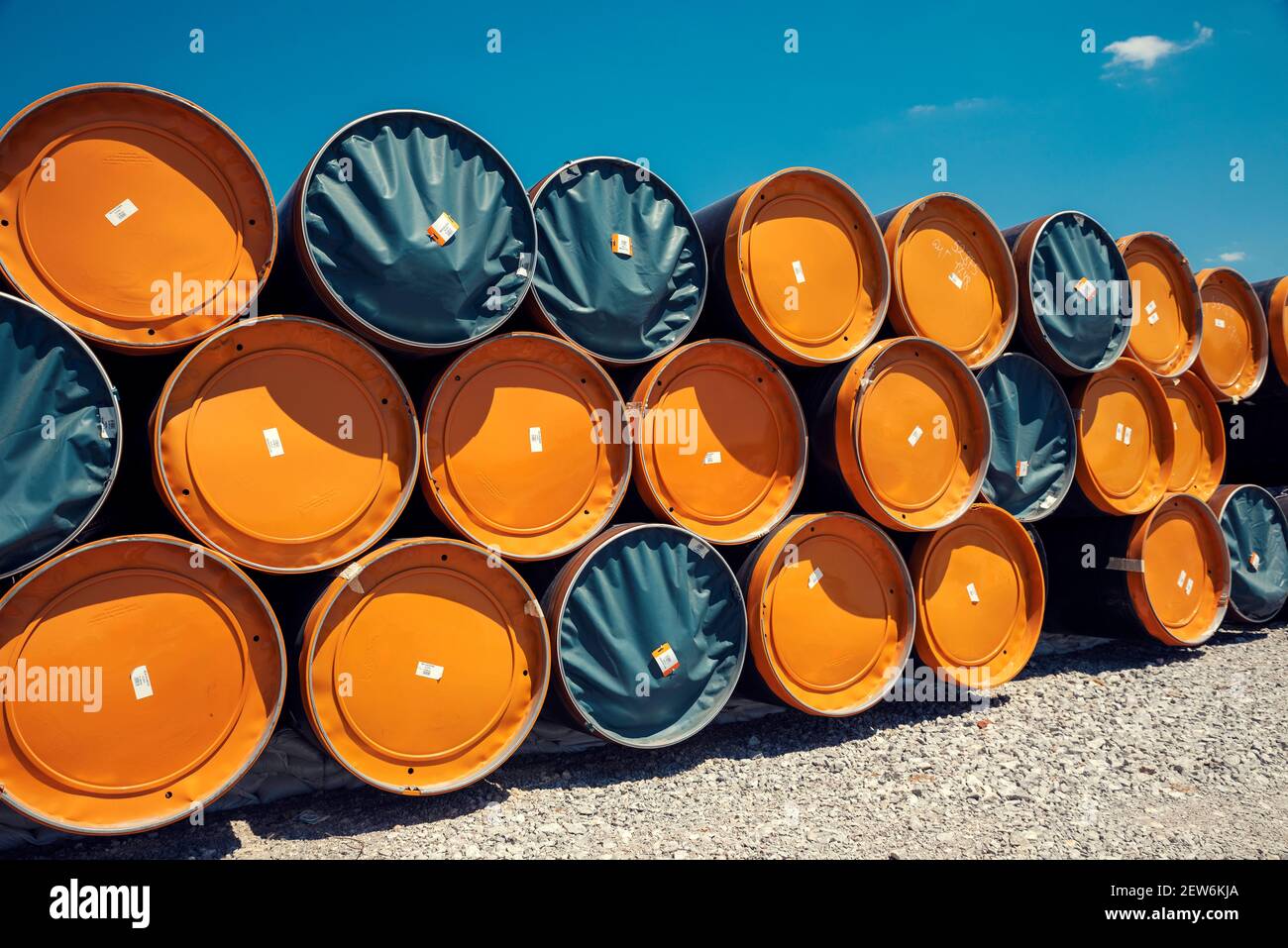 Bulgarien, Brusartci, 13th. MAI 2020: Leitungen für Erdgas in Speicher während des Baus von South Stream Pipeline in Bulgarien Stockfoto