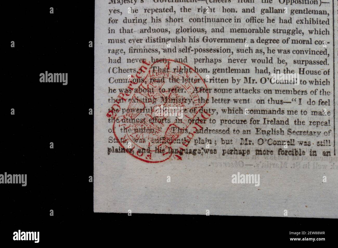 The Stamp Act rot gefärbte Steuerstempel (Stempelsteuer) auf der Times Zeitung (Montag, 20th. April 1835), London, Großbritannien. Stockfoto