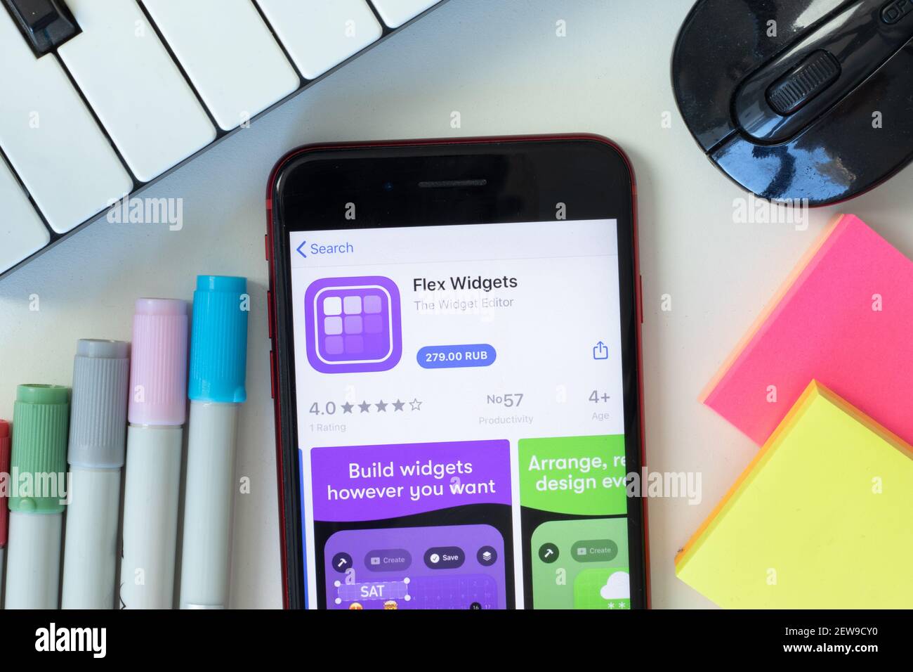 New York, USA - 2. März 2021: Flex Widgets Mobile App Icon auf dem Telefonbildschirm, illustrative Editorial Stockfoto