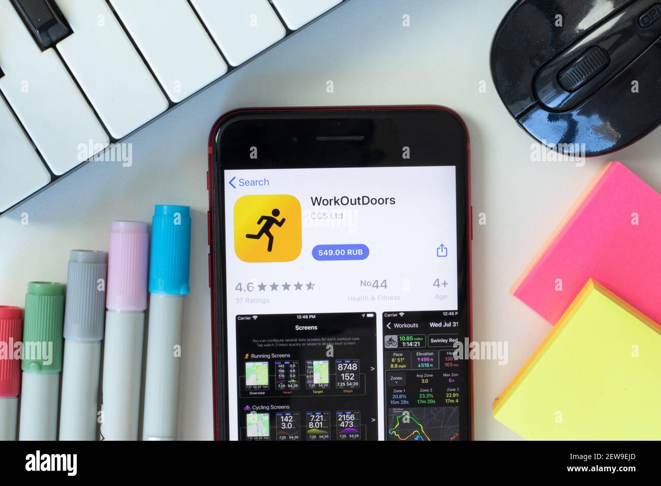 New York, USA - 2. März 2021: WorkOutDoors Mobile App Icon auf dem Telefonbildschirm, illustrative Editorial Stockfoto