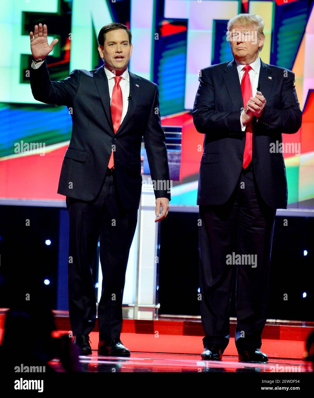 CORAL GABLES, FL - MÄRZ 10: Republikanische Präsidentschaftskandidaten, Senator Marco Rubio (R-FL) und Donald Trump kommen zum Start der CNN, Salem Media Group, der Washington Times Republikanischen Präsidenten Primary Debatte auf dem Campus der Universität von Miami am 10. März 2016 in Coral Gables, Florida. Die Kandidaten weiterhin Kampagne vor dem März 15th Florida primär. (Foto von JL) *** Bitte benutzen Sie Credit from Credit Field *** Stockfoto