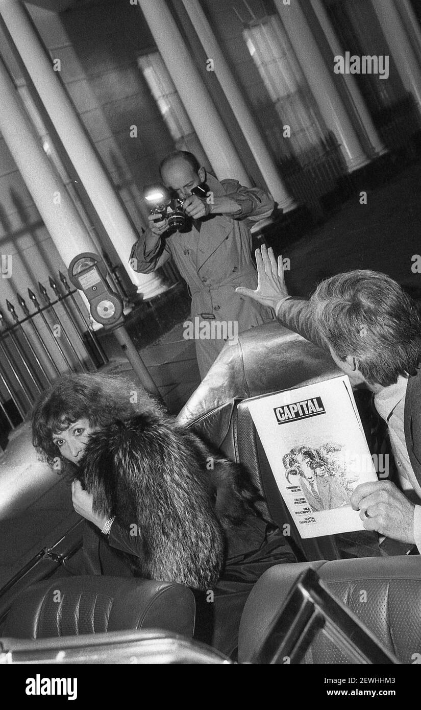 Paparazzi Fotograf bei der Arbeit in London 1979 Stockfoto