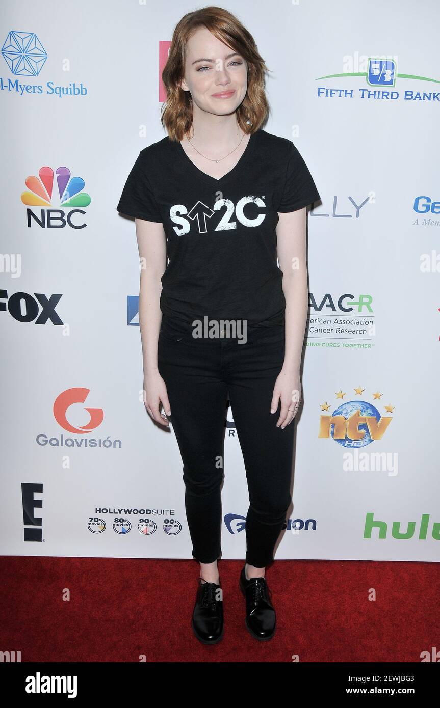 Emma Stone kommt am Stand Up to Cancer 2016 an, der am Freitag, den 9(02)