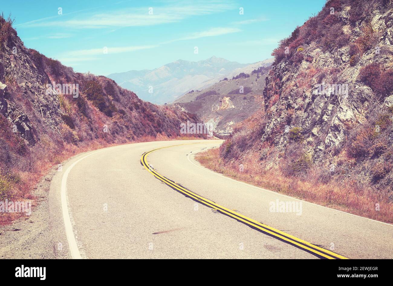 Retro getönte Bild des malerischen Pacific Coast Highway, Kalifornien, USA. Stockfoto