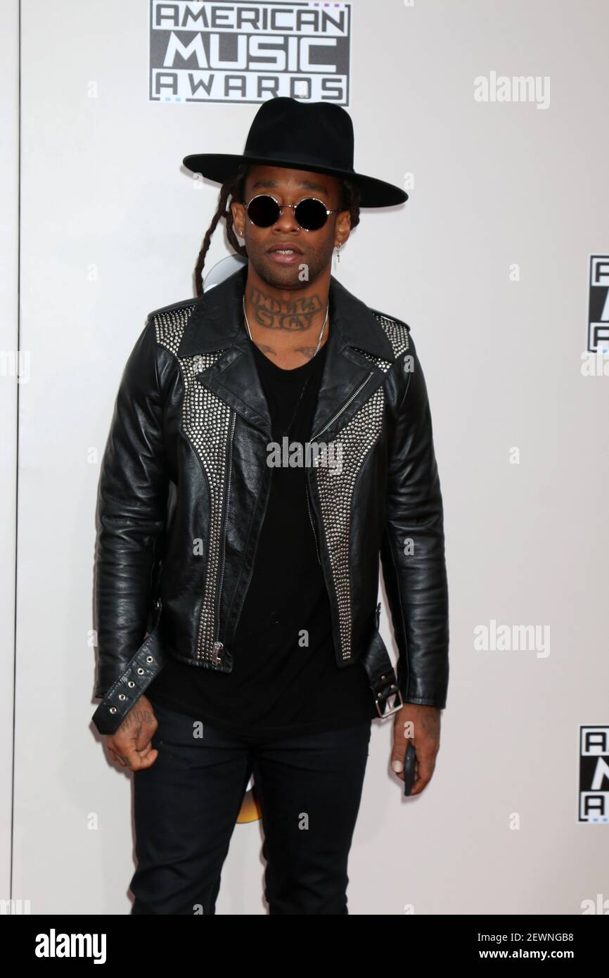 LOS ANGELES - NOV 20: Ty Dolla Zeichen bei den American Music Awards 2016 im Microsoft Theater am 20. November 2016 in Los Angeles, CA *** Bitte benutzen Sie Credit from Credit Field *** Stockfoto