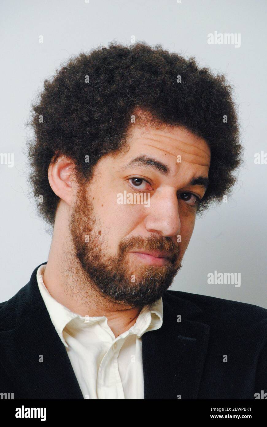 Brian Joseph Burton (Danger Mouse) bei der Pressekonferenz der Hollywood Foreign Press Association zum Thema "Gold", die am 5. Dezember 2016 in Los Angeles, CA, stattfand. (Foto von Yoram Kahana/Shooting Star) KEINE BOULEVARDPRESSE. KEINE VERKÄUFE IN DEN USA BIS ZUM 5. JANUAR 2017. *** Bitte verwenden Sie Credit from Credit Field *** Stockfoto