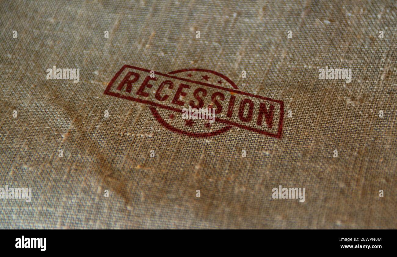 Rezessionsstempel auf Leinensack gedruckt. Globale Depression, Nische Risiko, Wirtschaft und Finanzen Konzept. Stockfoto