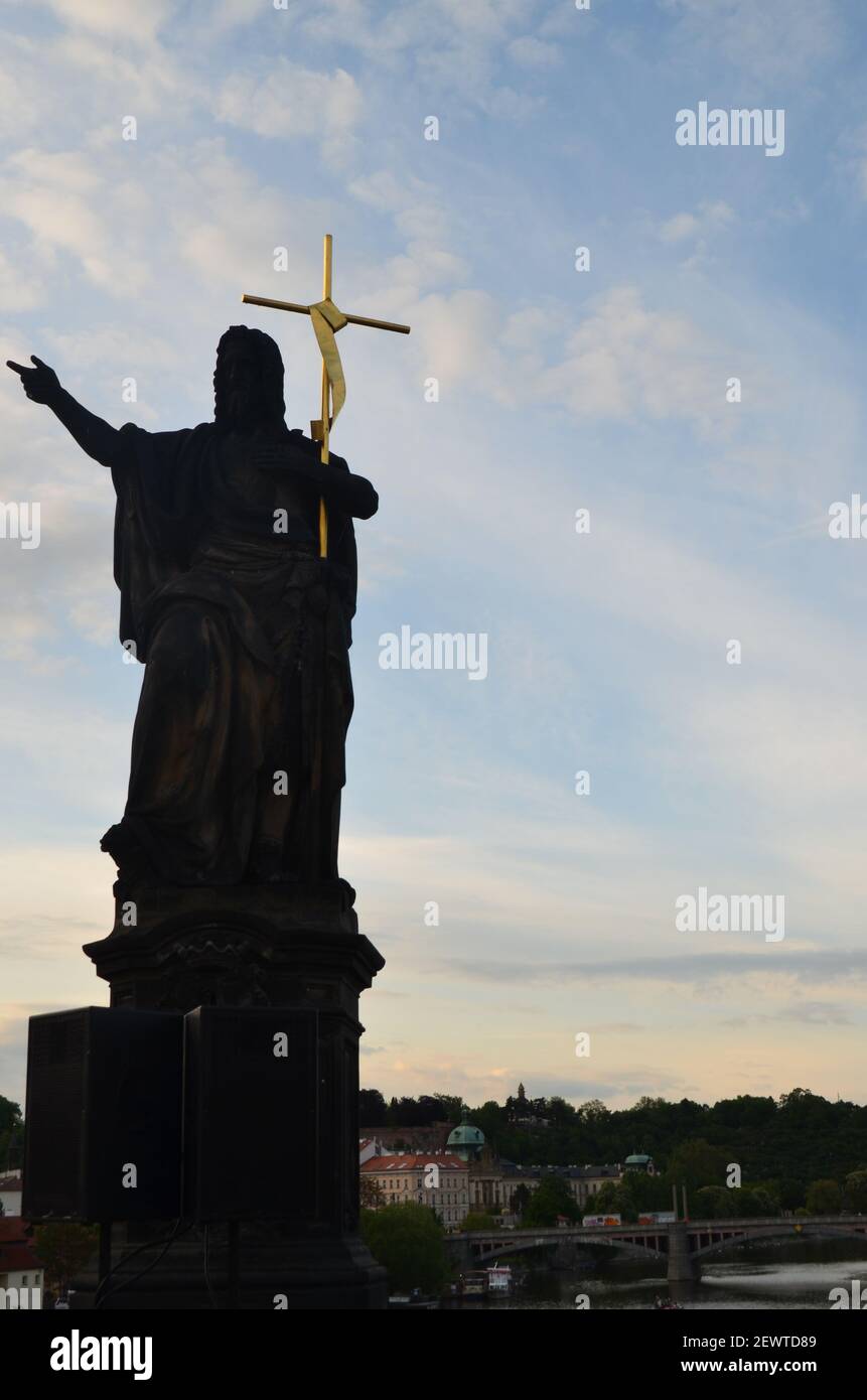 Karlsbrücke, Moldau, Prag, Tschechien Stockfoto