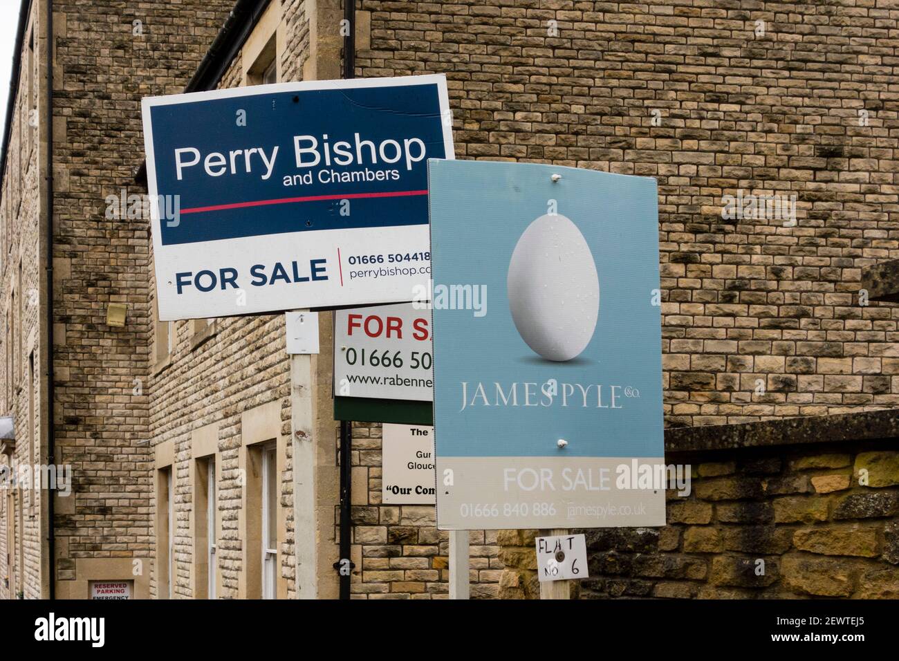 Immobilien agnet Zeichen zum Verkauf, Tetbury, Gloucestershire, UK Stockfoto