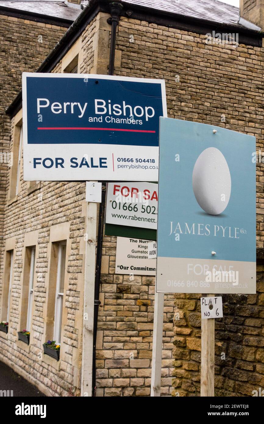 Immobilien agnet Zeichen zum Verkauf, Tetbury, Gloucestershire, UK Stockfoto