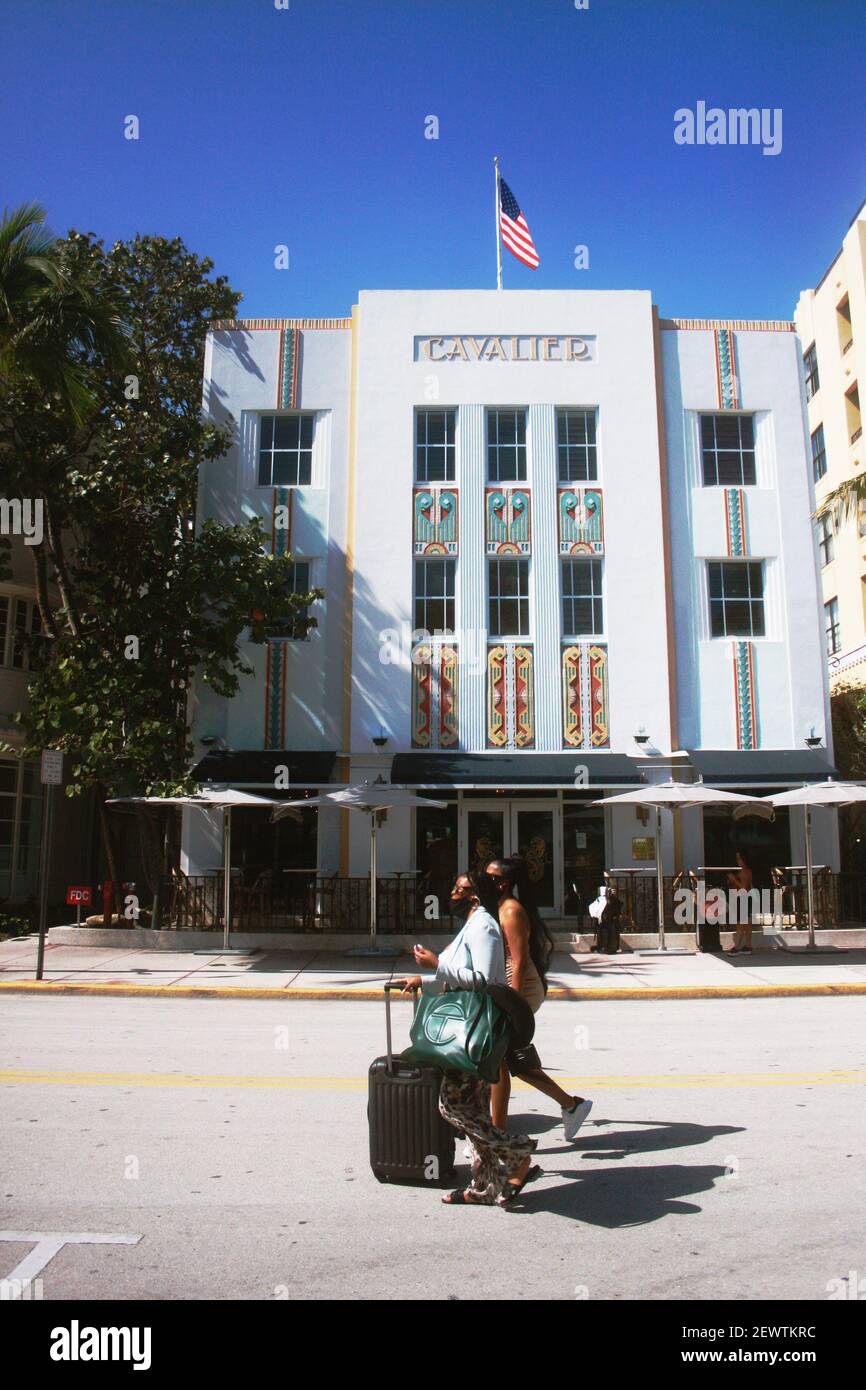 Miami Beach, FL, USA. Hotel Cavalier am Ocean Dr, erbaut 1936 im Artdeco-Stil. Stockfoto