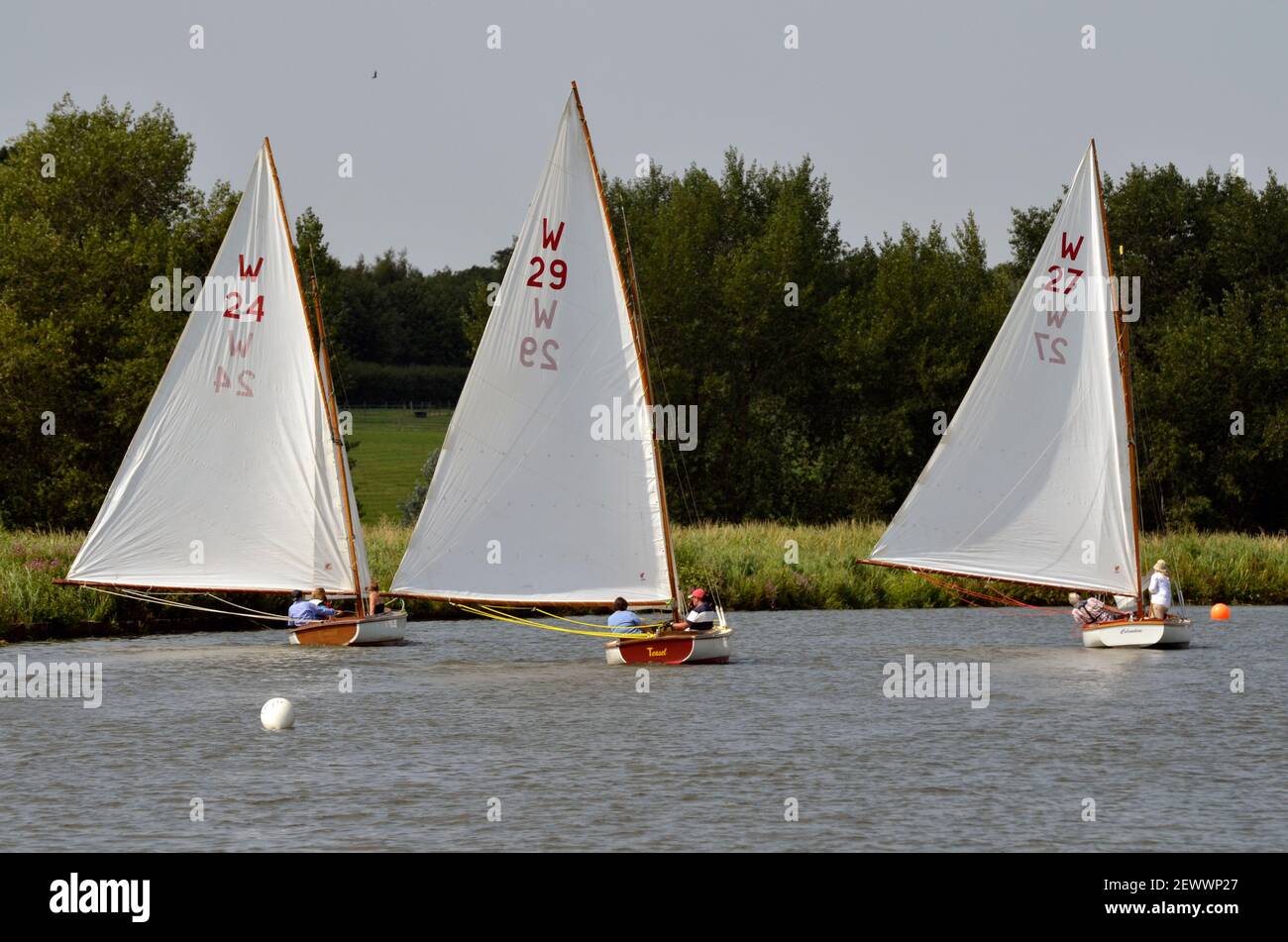 waveney Klasse Gaff manipulierte Yachten Rennen auf dem Fluss waveney at beccles suffolk england Stockfoto